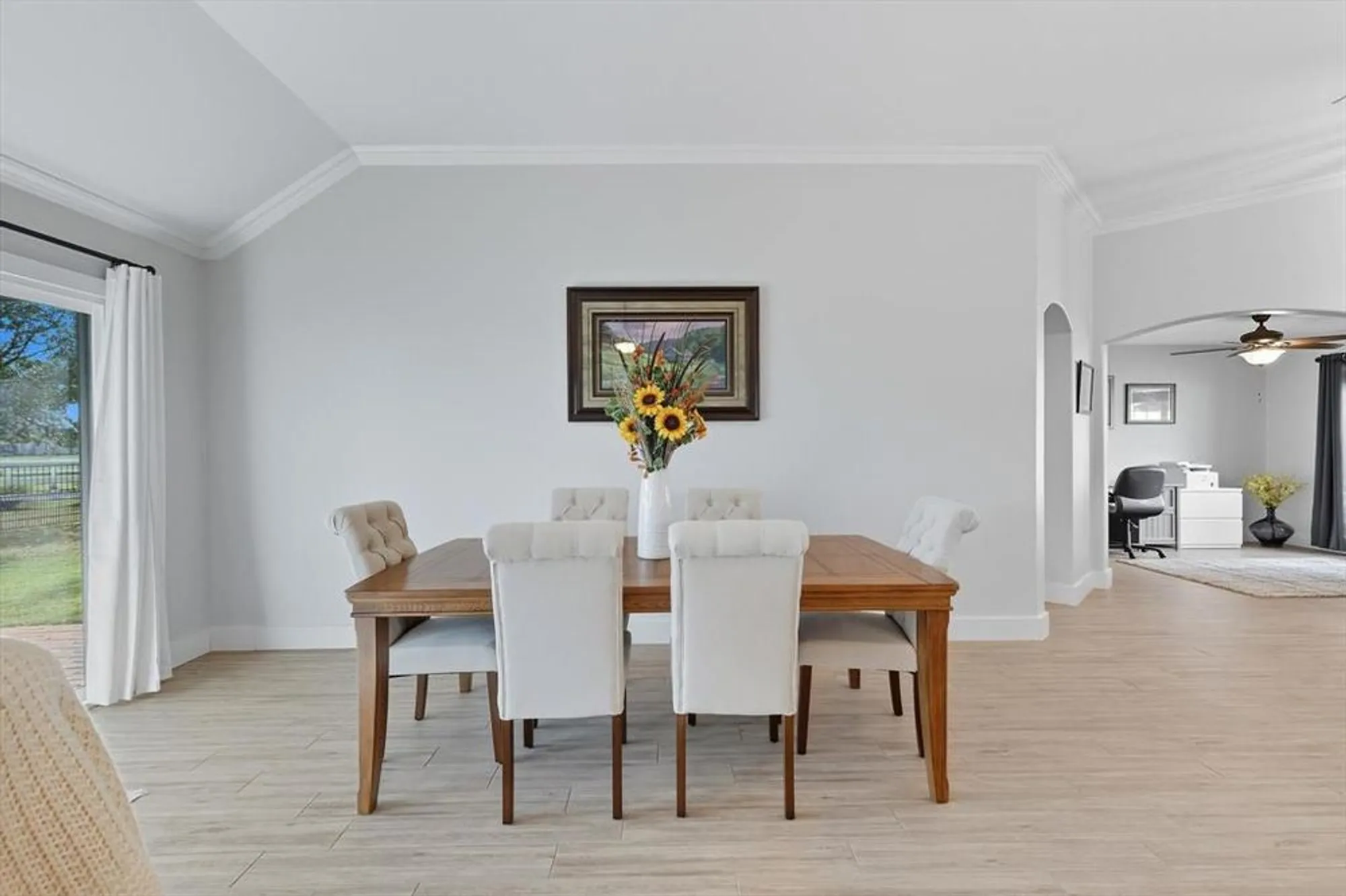 Property Slideshow image 8 of 39 | 9704 amber ct, Denton, TX, 76207