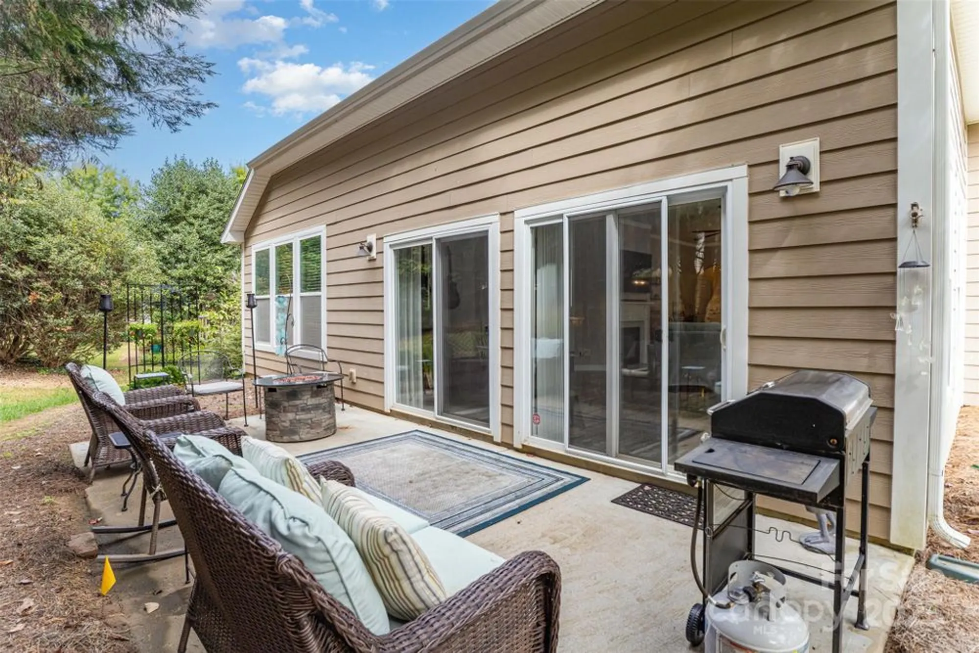 Property Slideshow image 28 of 36 | 8708 artesa mill ln, Charlotte, NC, 28214