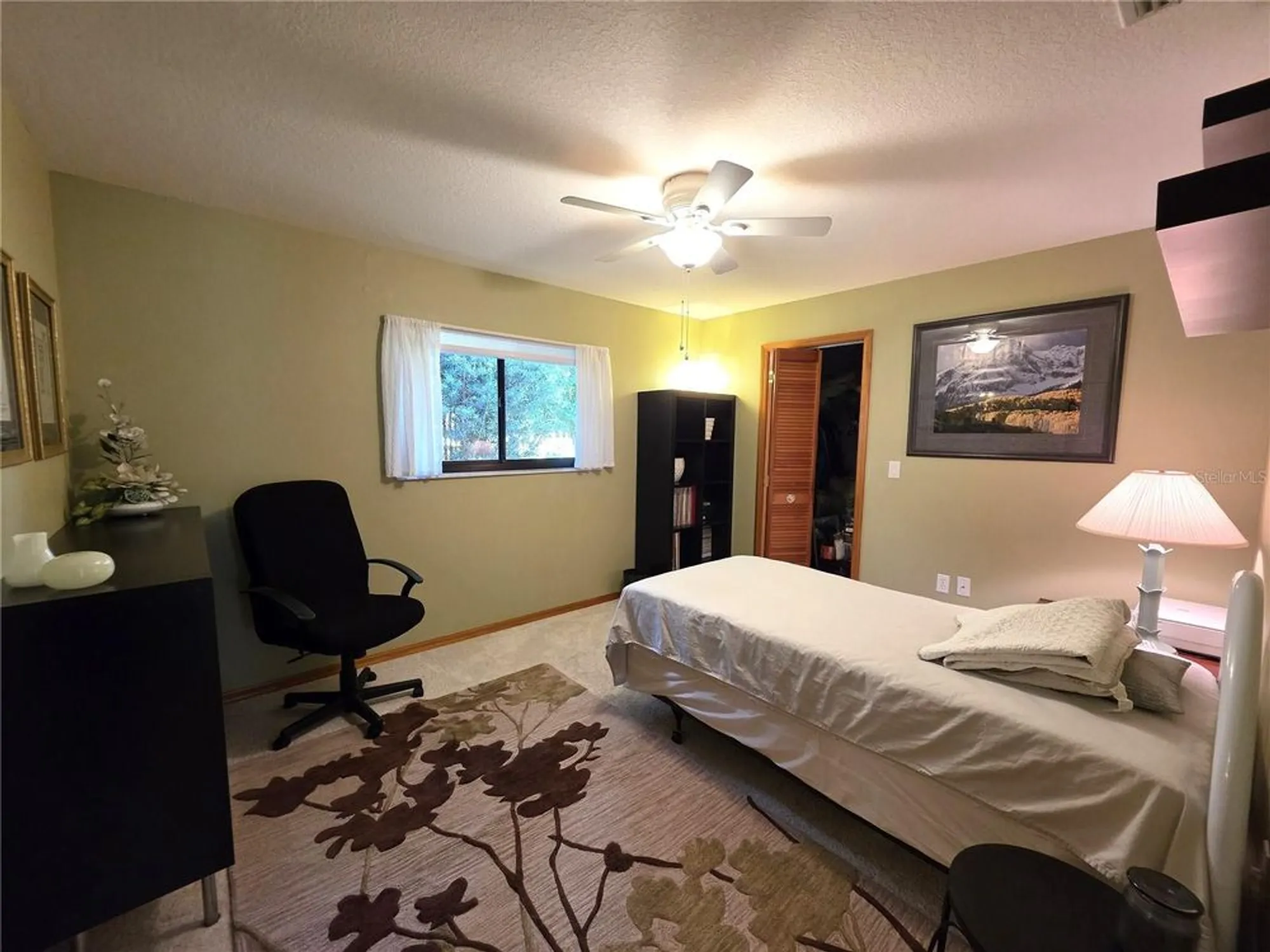 Property Slideshow image 17 of 45 | 9446 ashley dr, Weeki Wachee, FL, 34613