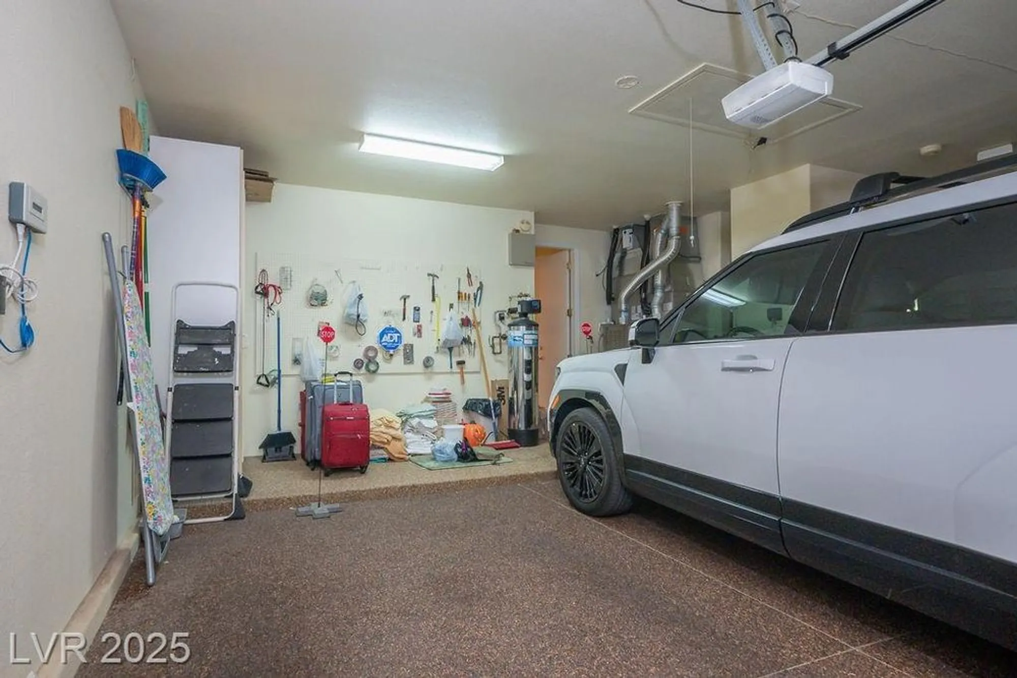 Property Slideshow image 35 of 99 | 10712 button willow dr, Las Vegas, NV, 89134