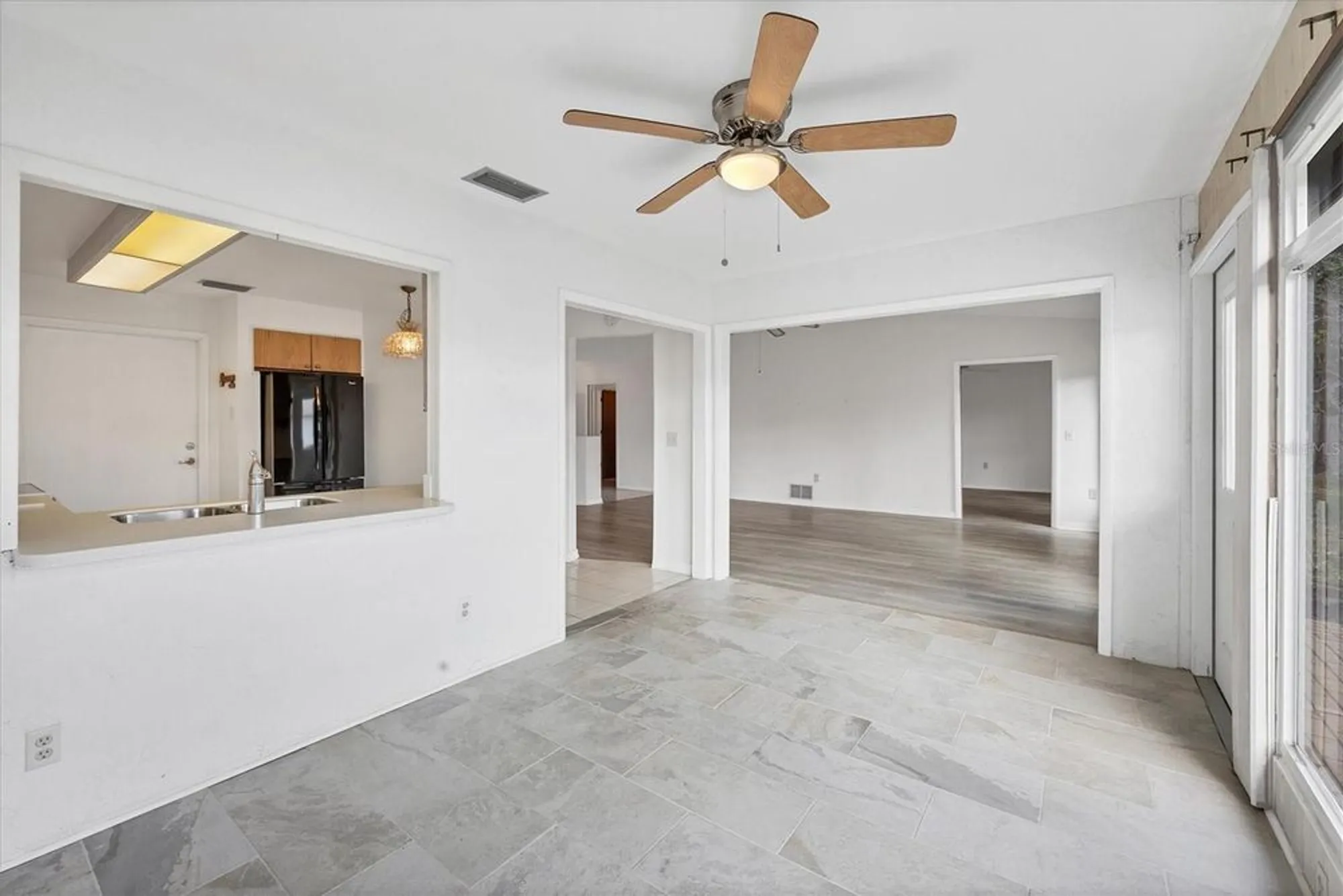 Property Slideshow image 13 of 55 | 606 chestnut ln, Englewood, FL, 34223
