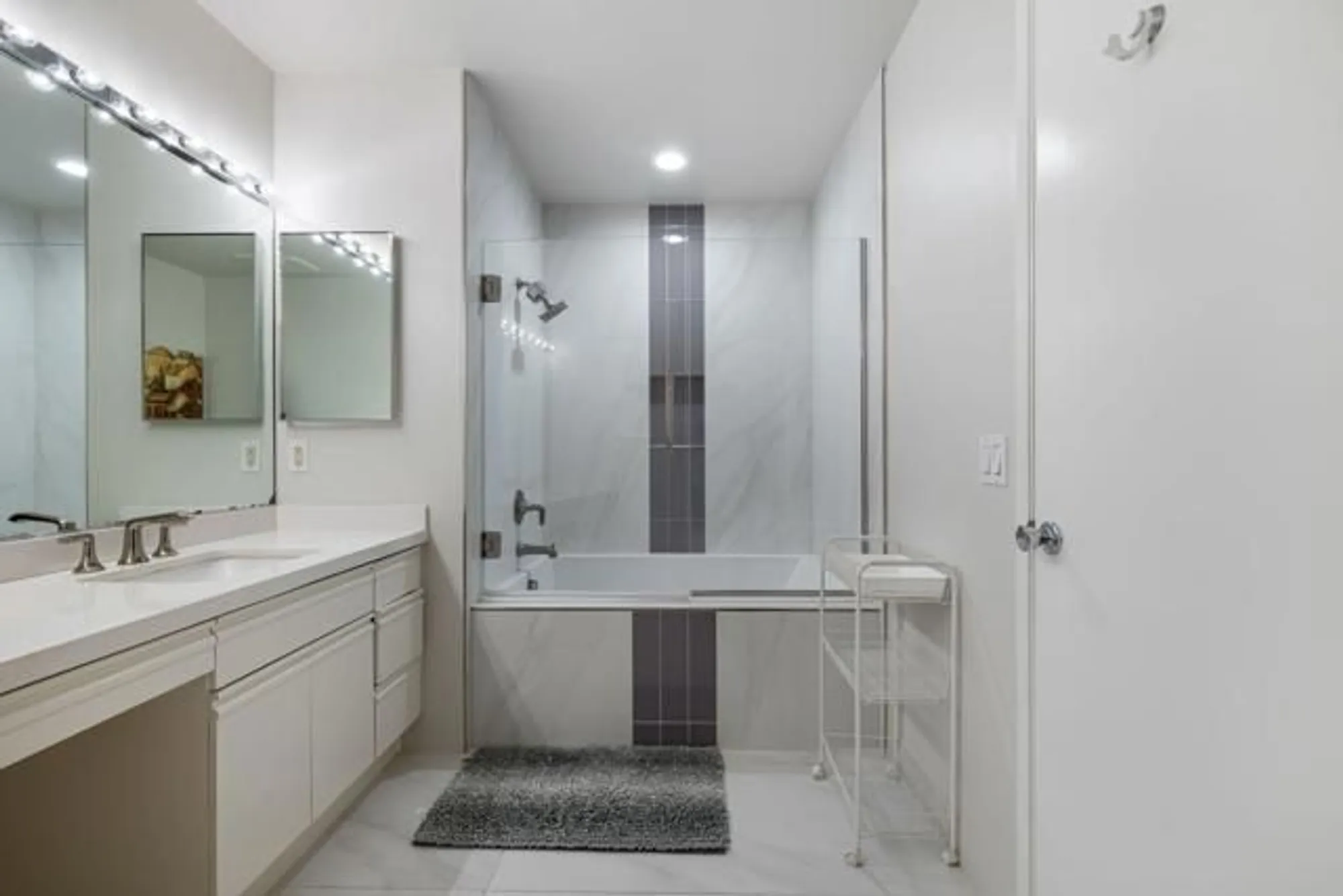 Property Slideshow image 31 of 42 | 54108 oak tree a143, La Quinta, CA, 92253