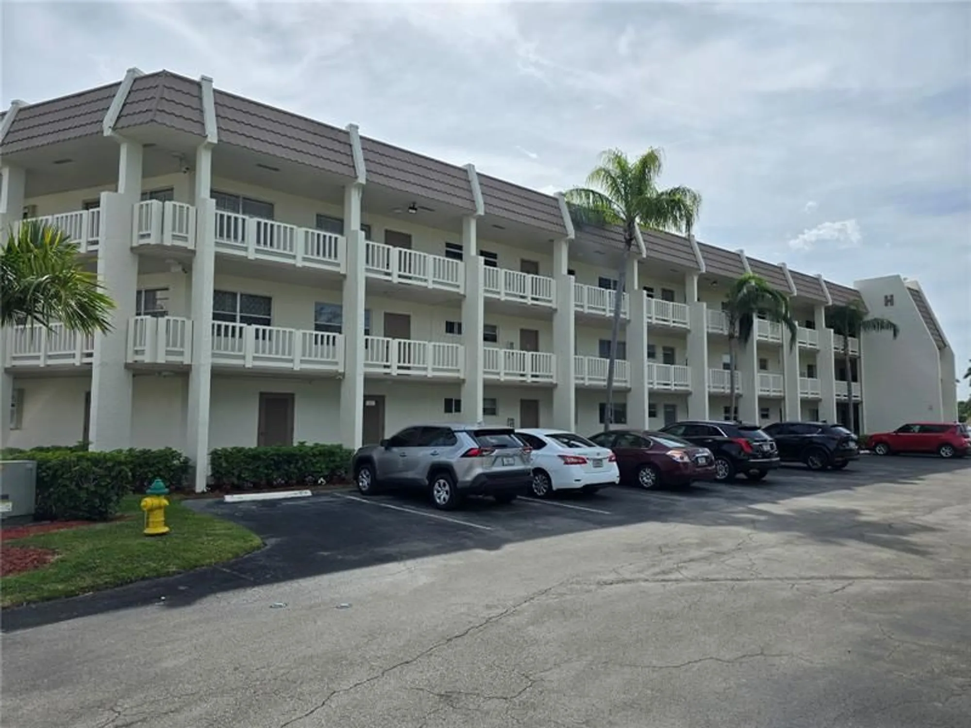 Property Slideshow image 24 of 31 | 6890 royal palm blvd 211h, Margate, FL, 33063