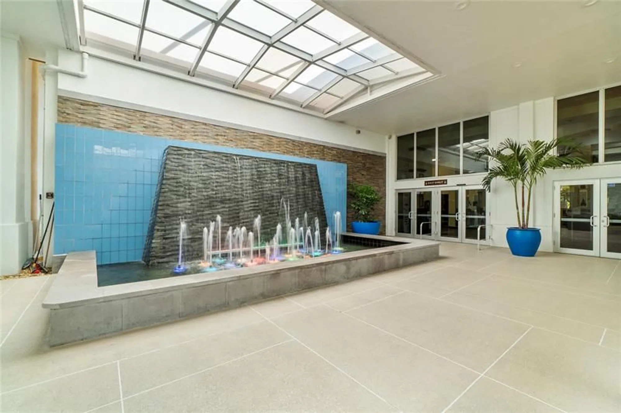 Property Slideshow image 43 of 73 | 7763 southampton ter 102, Tamarac, FL, 33321