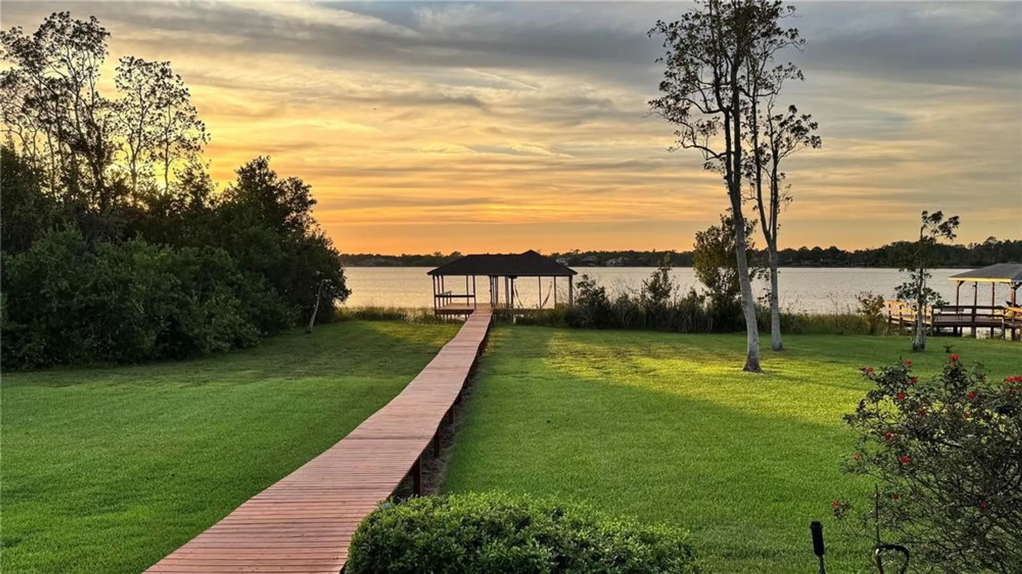 Property Slideshow image 57 of 80 | 1861 edgewater dr, Mount Dora, FL, 32757