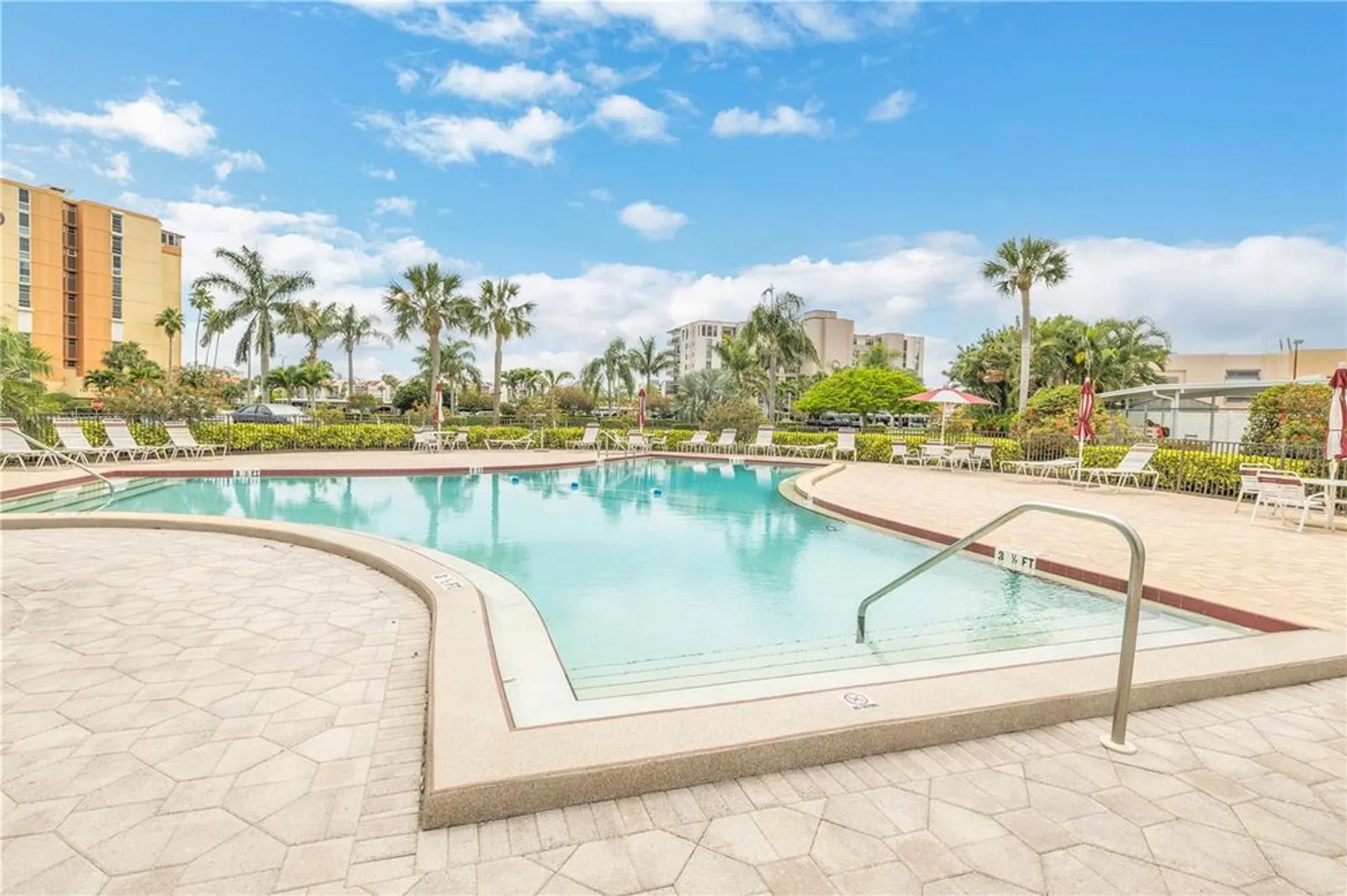 Property Slideshow image 29 of 44 | 7700 sun island dr 401, South Pasadena, FL, 33707