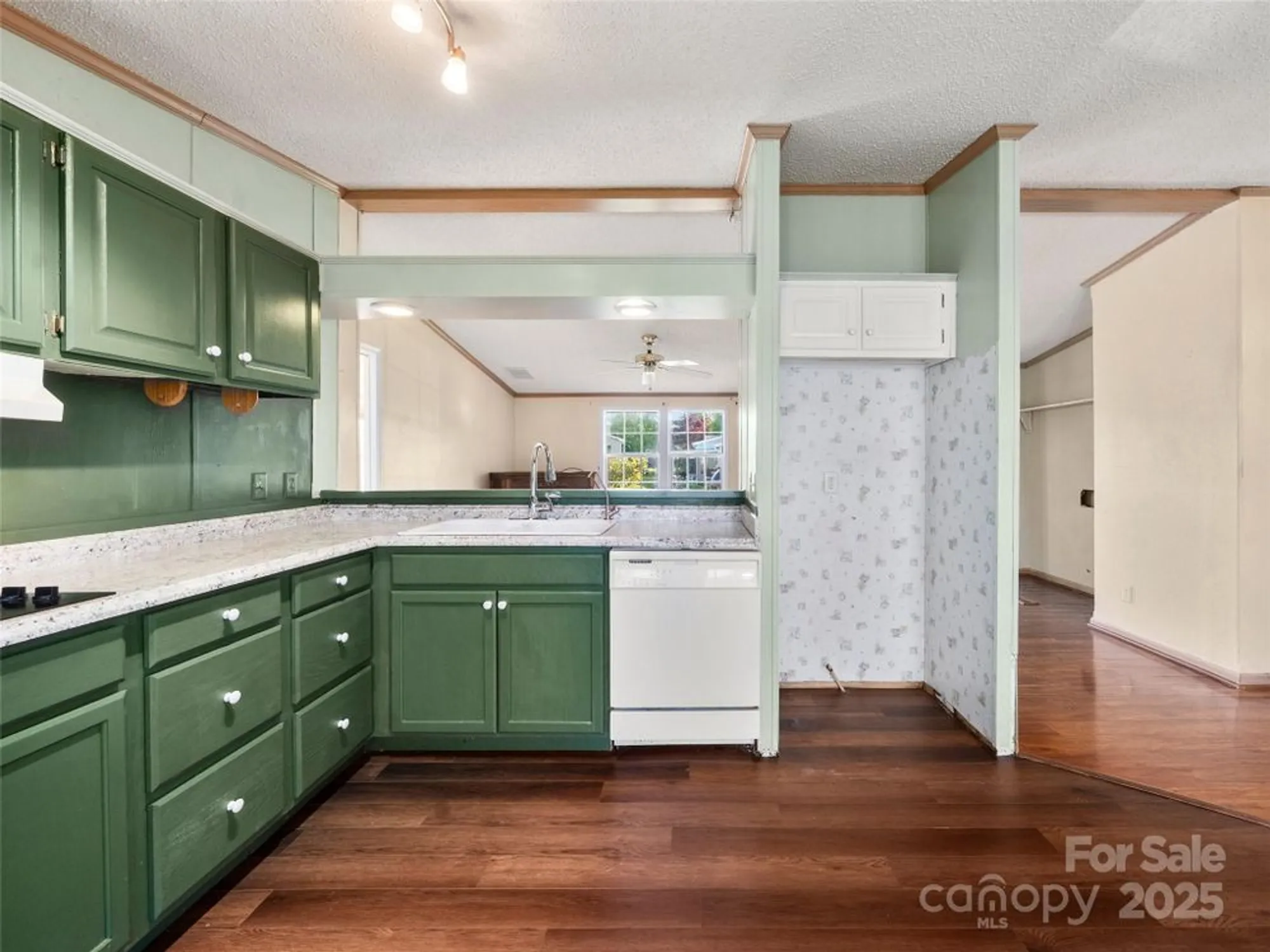 Property Slideshow image 9 of 42 | 236 white ash cir, Hendersonville, NC, 28739