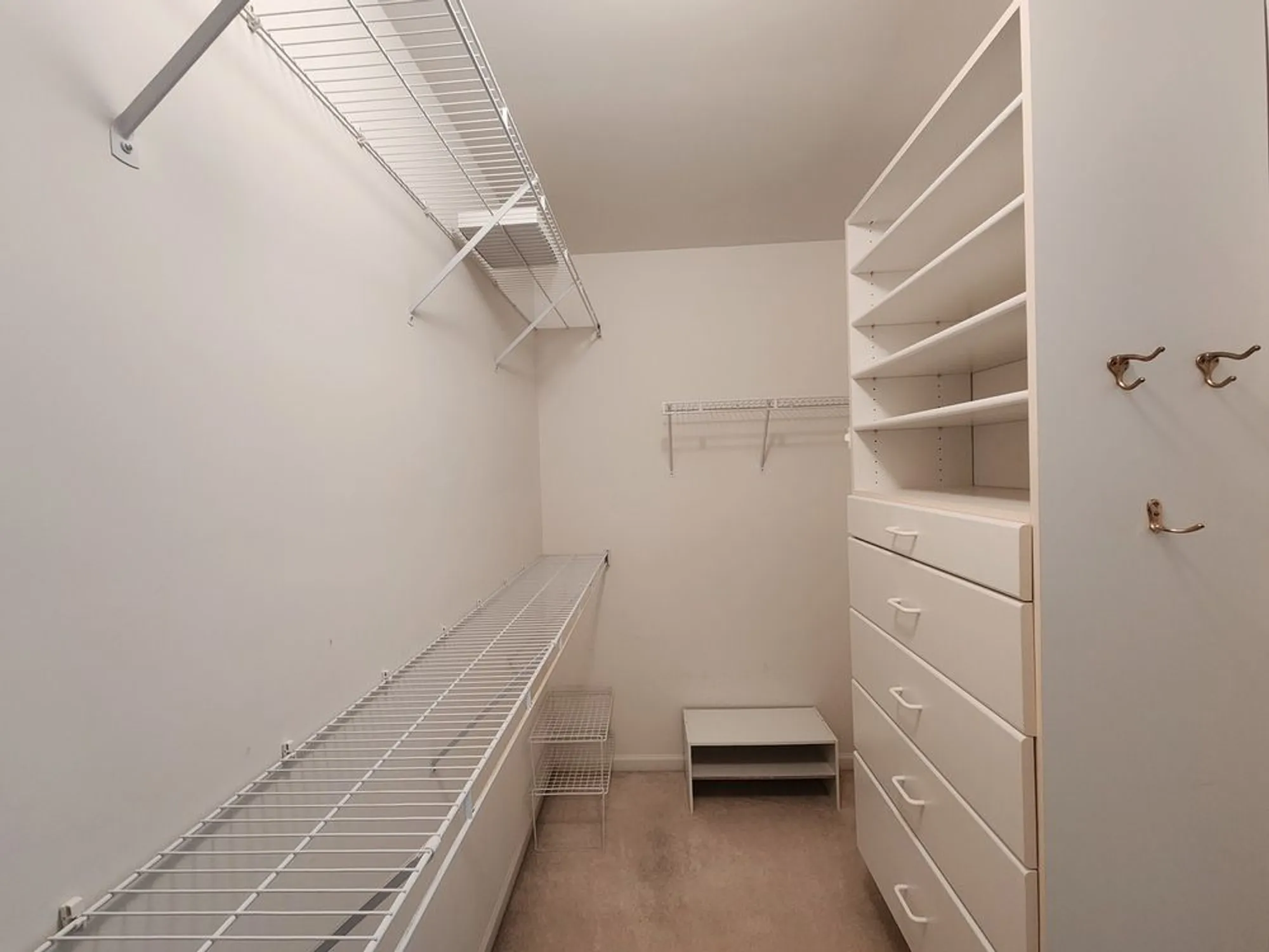 Property Slideshow image 13 of 25 | 21316 w redwood dr, Plainfield, IL, 60544