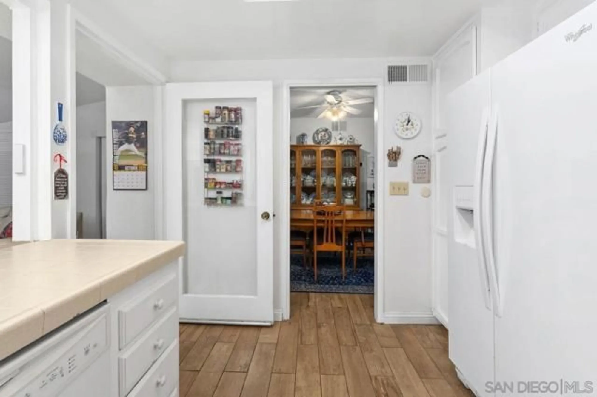 Property Slideshow image 23 of 37 | 16533 caminito vecinos unit 52, San Diego, CA, 92128