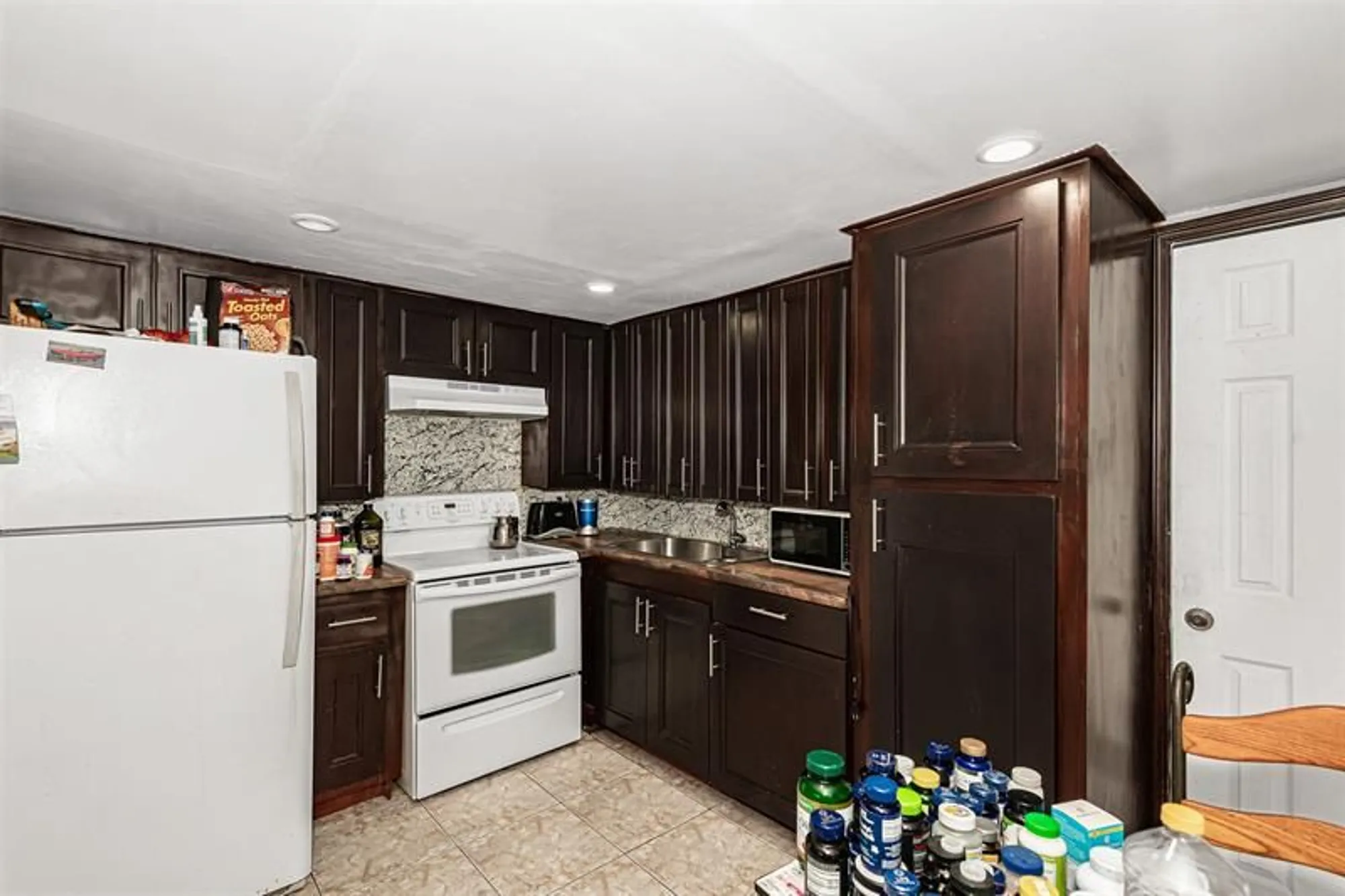 Property Slideshow image 6 of 22 | 1005 nw 73rd ave, Margate, FL, 33063