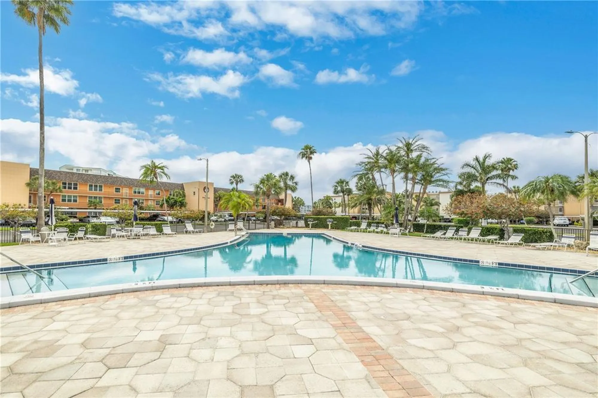 Property Slideshow image 30 of 44 | 7700 sun island dr 401, South Pasadena, FL, 33707