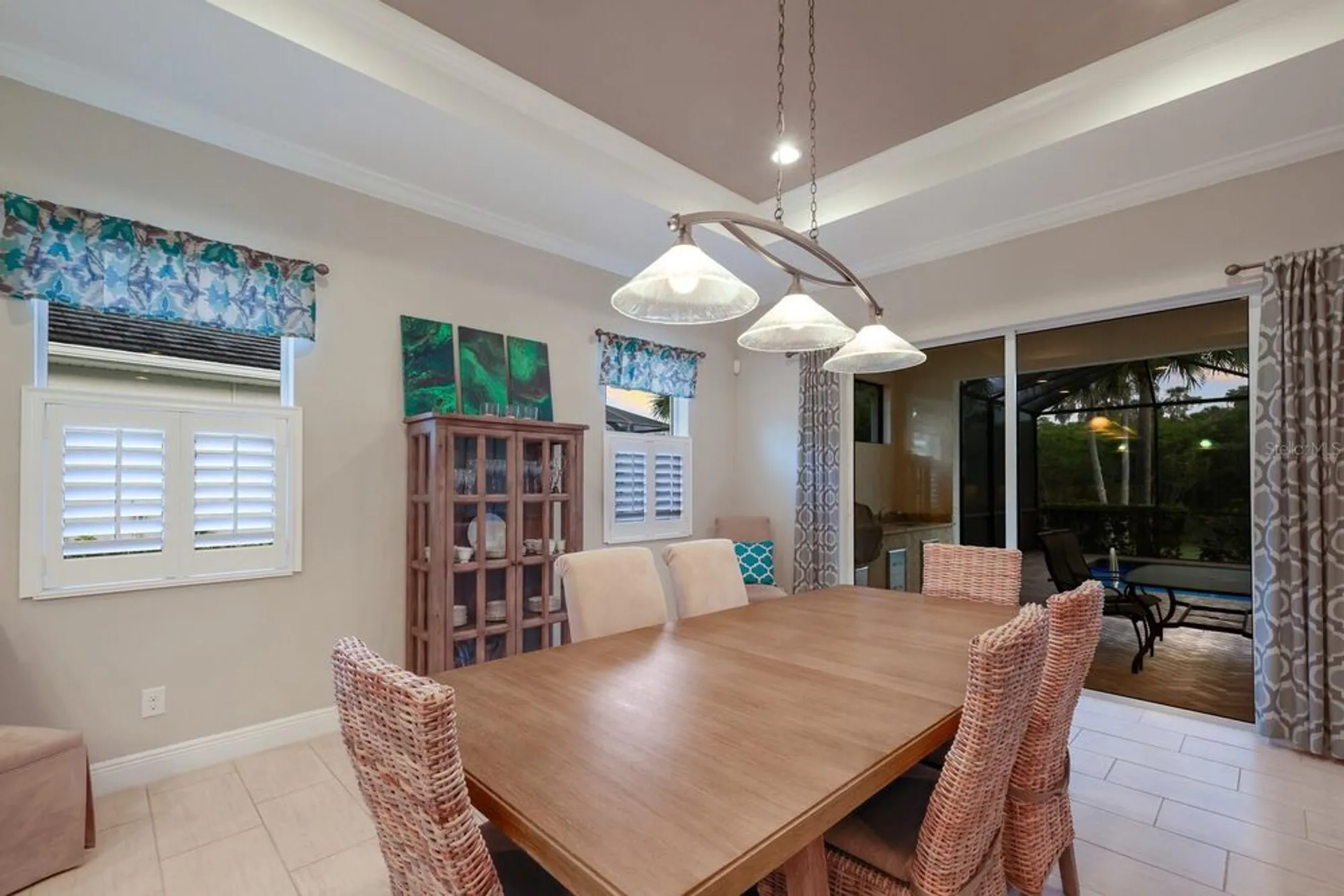 Property Slideshow image 27 of 94 | 5209 lake overlook ave, Bradenton, FL, 34208