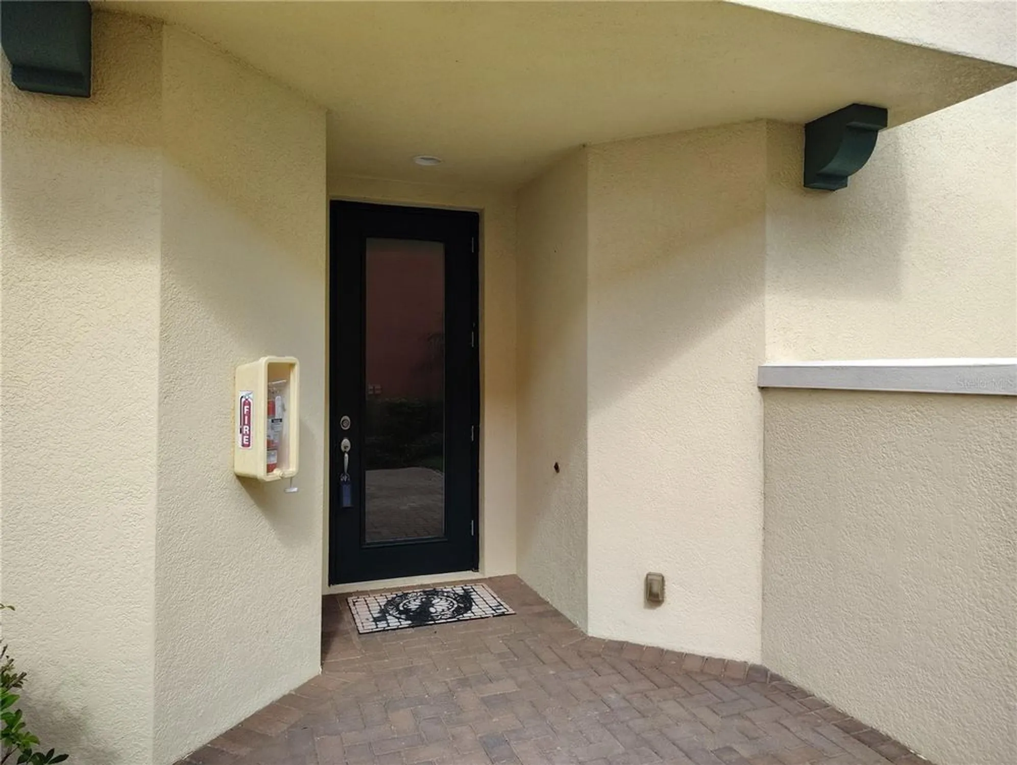 Property Slideshow image 10 of 84 | 1264 riverscape st b, Bradenton, FL, 34208