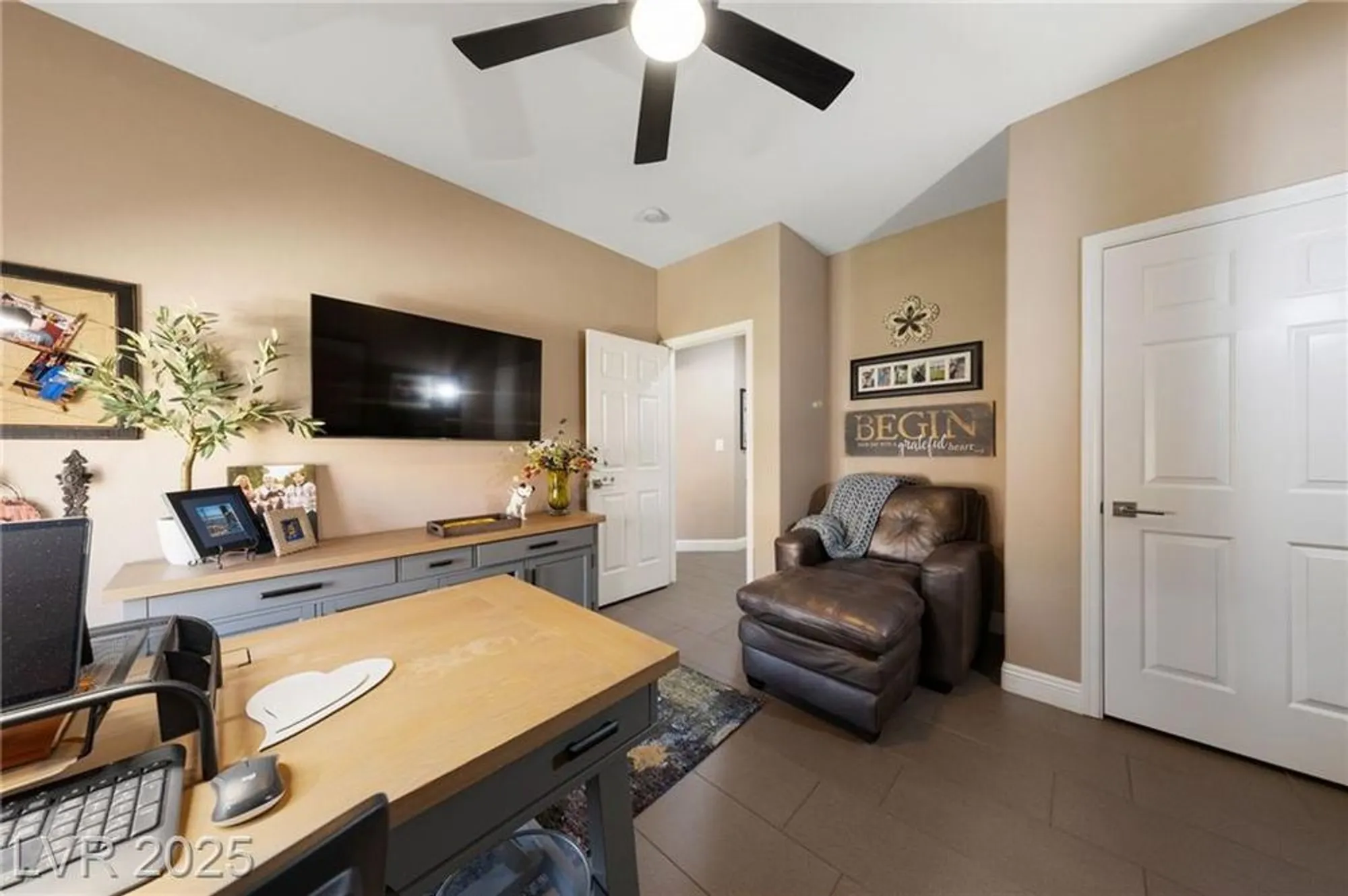 Property Slideshow image 47 of 69 | 2616 faiss dr, Las Vegas, NV, 89134