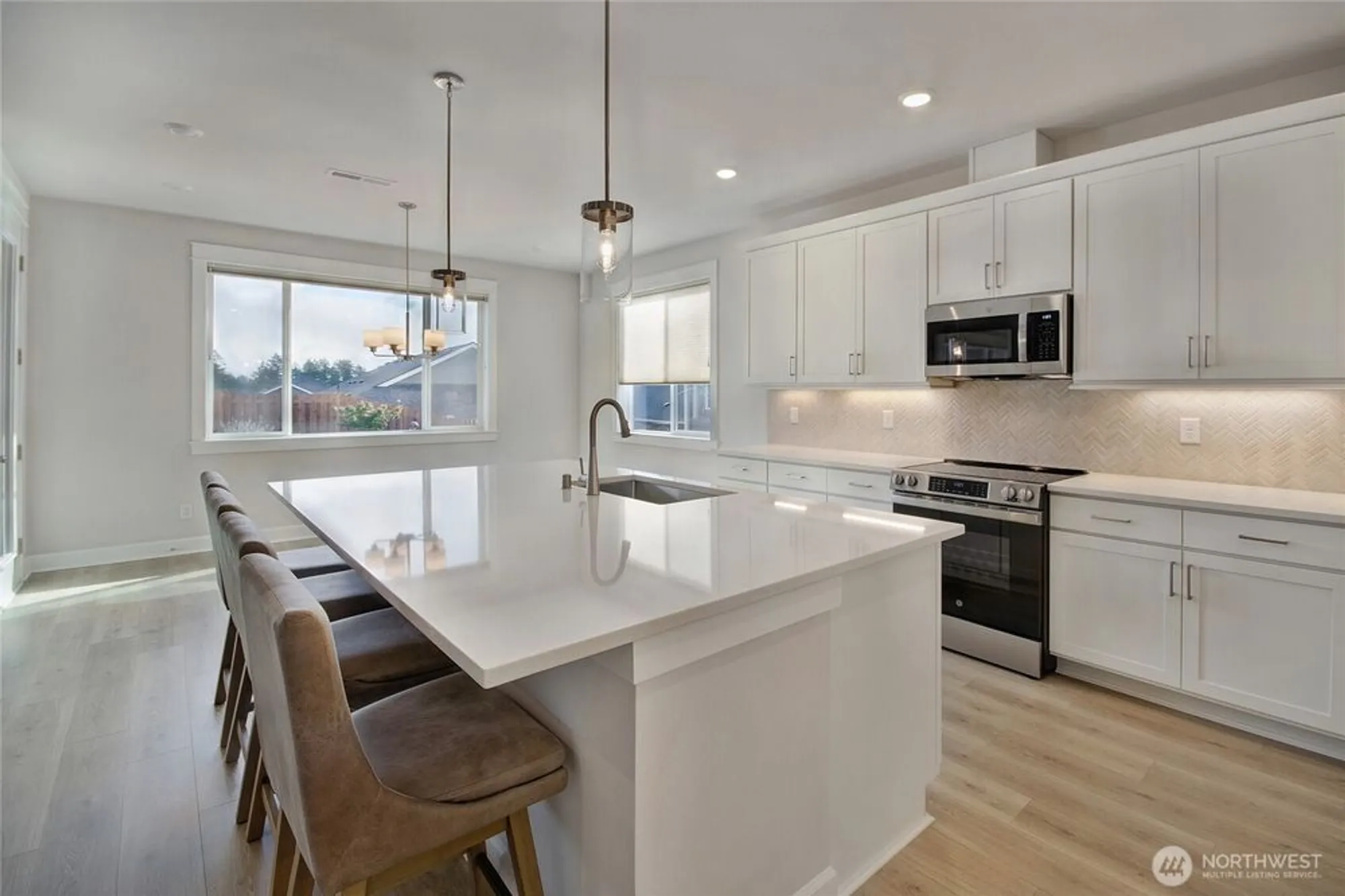 Property Slideshow image 9 of 39 | 9242 nootka ct se, Olympia, WA, 98513