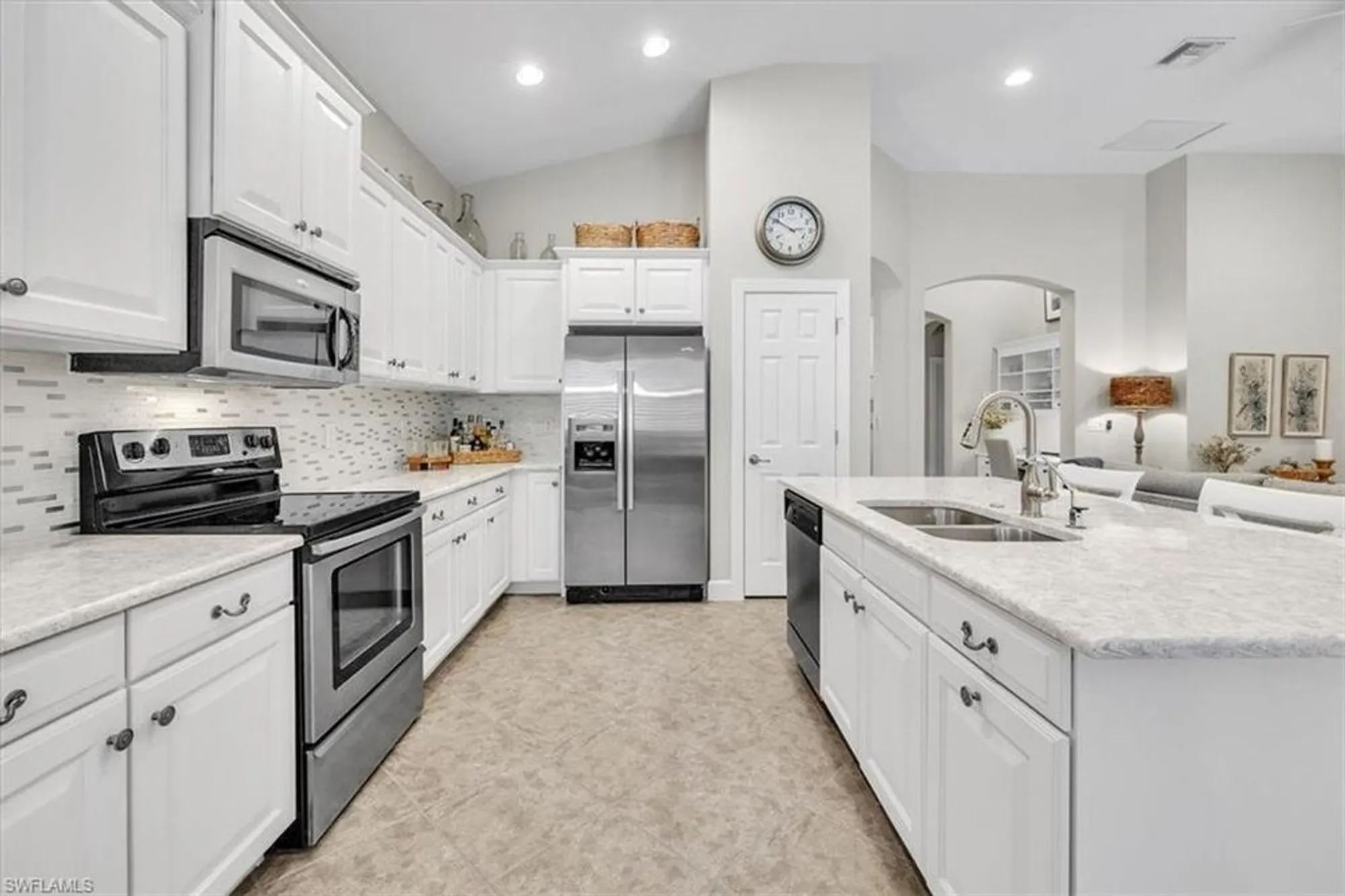 Property Slideshow image 22 of 50 | 3470 lakeview isle ct, Fort Myers, FL, 33905