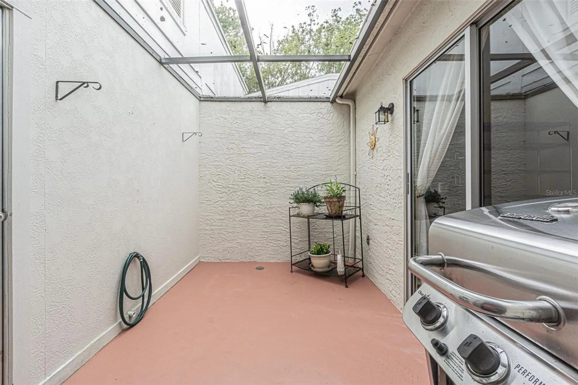 Property Slideshow image 20 of 32 | 1130 orange tree cir c, Palm Harbor, FL, 34684