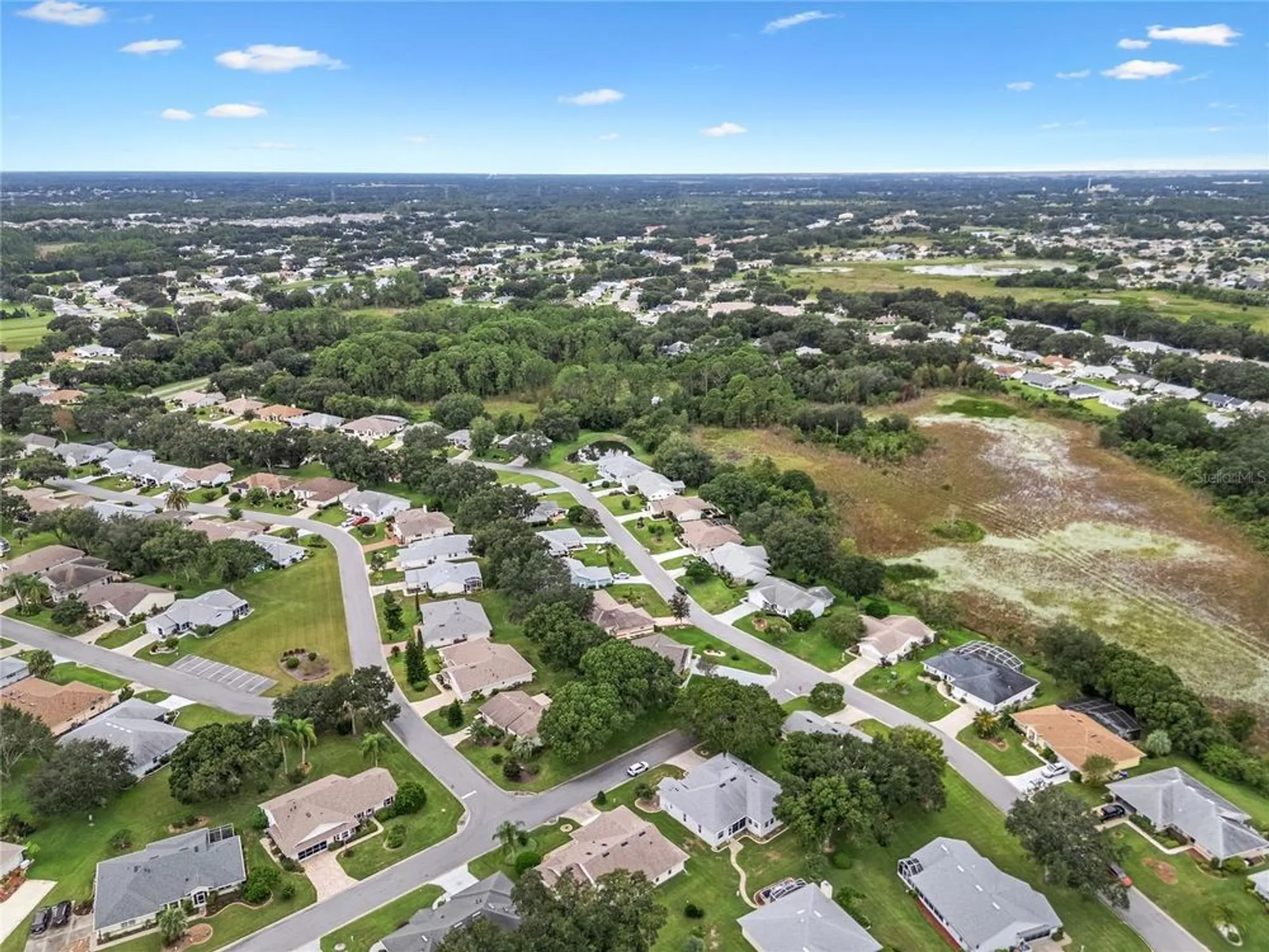 Property Slideshow image 30 of 47 | 27107 racquet cir, Leesburg, FL, 34748