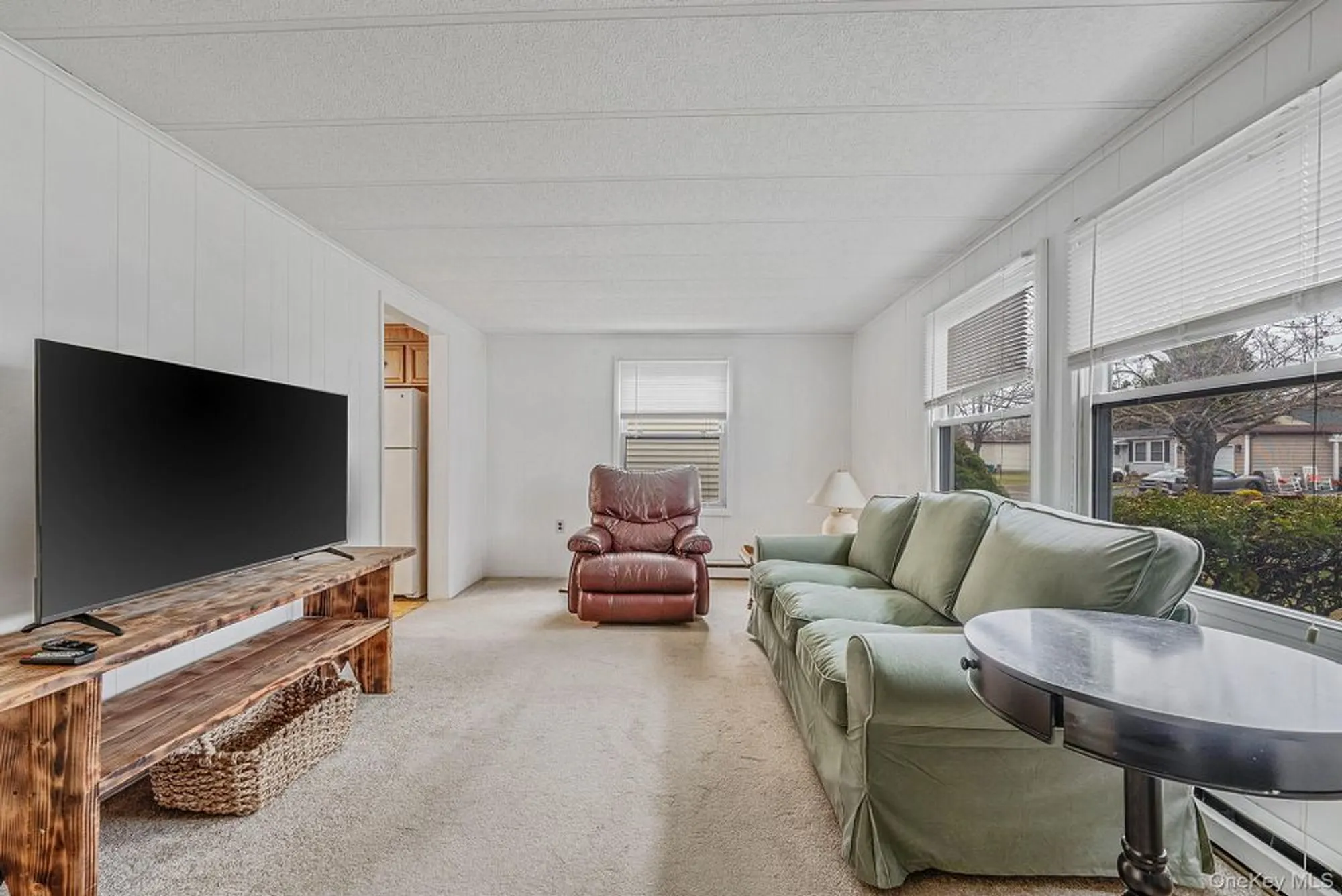 Property Slideshow image 5 of 23 | 22 limetree dr, Manorville, NY, 11949