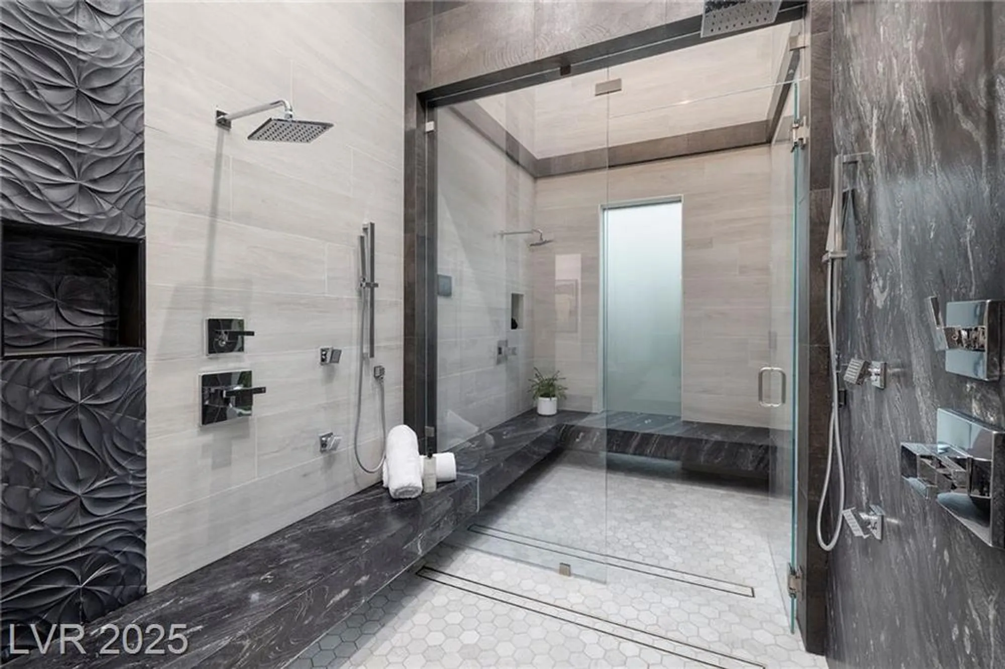 Property Slideshow image 30 of 66 | 12 rainbow point pl, Henderson, NV, 89011