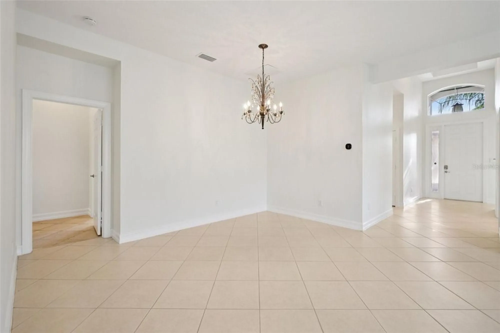 Property Slideshow image 11 of 53 | 5004 sandy brook cir, Wimauma, FL, 33598