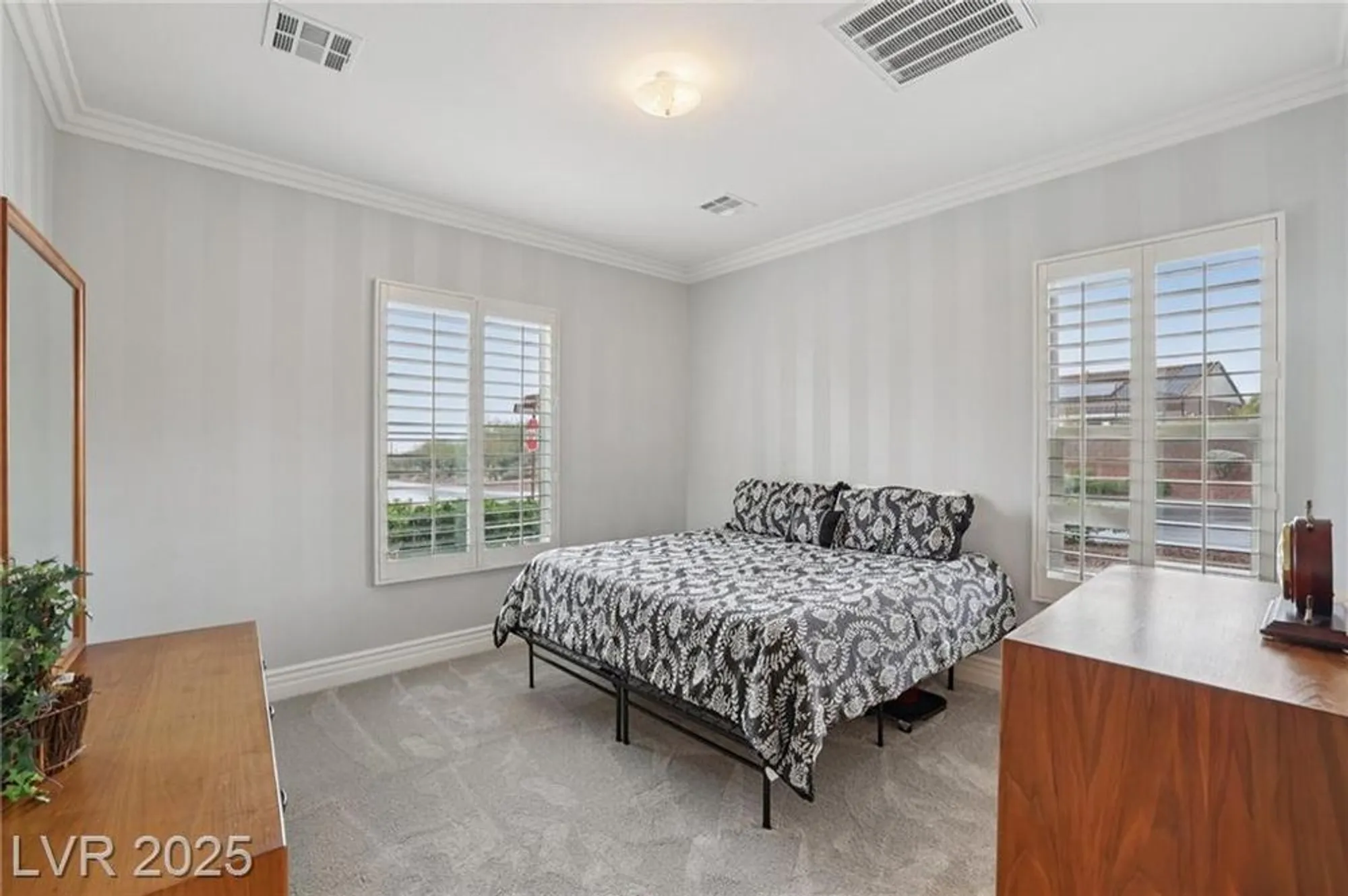 Property Slideshow image 19 of 38 | 2359 blooming valley ct, Henderson, NV, 89052