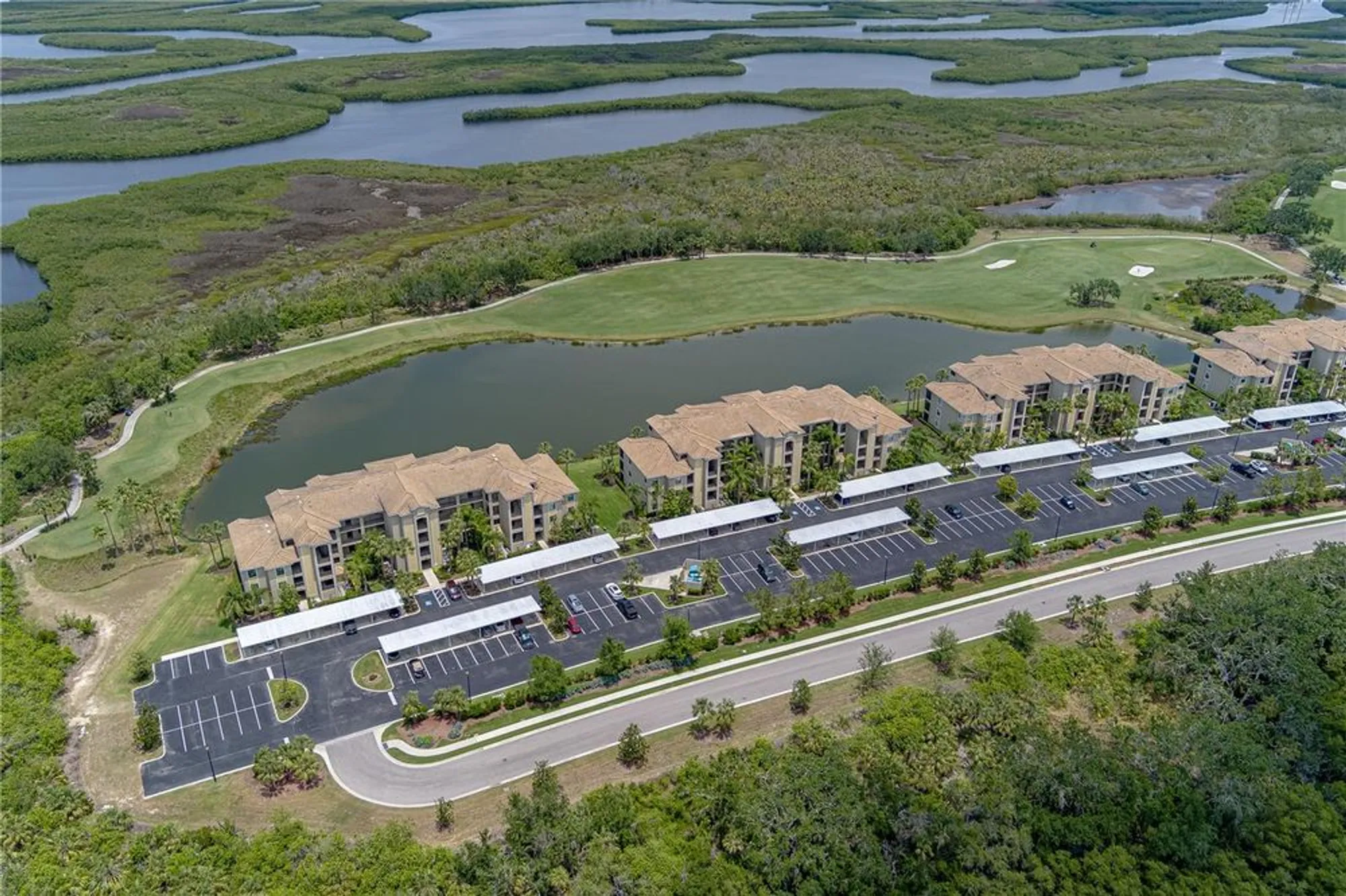 Property Slideshow image 32 of 39 | 7005 river hammock dr 204, Bradenton, FL, 34212