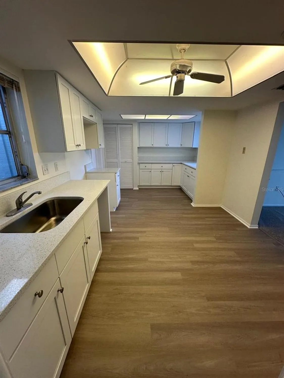 Property Slideshow image 4 of 14 | 3280 southfield ln 804, Sarasota, FL, 34239