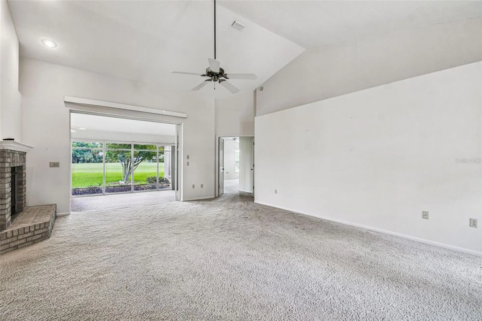 Property Slideshow image 14 of 86 | 8157 hidden hills dr, Spring Hill, FL, 34606