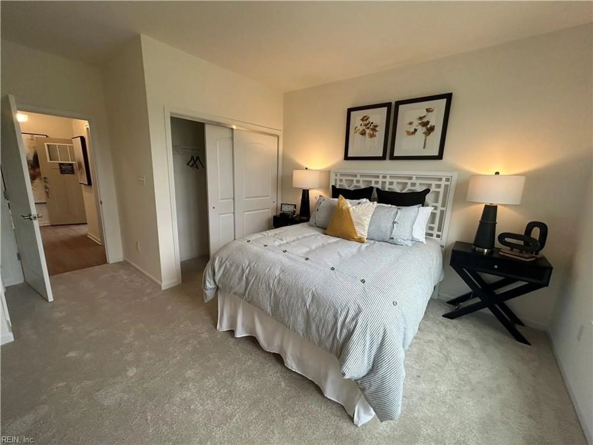 Property Slideshow image 16 of 27 | 104 cathedral st # 39-1, Smithfield, VA, 23430