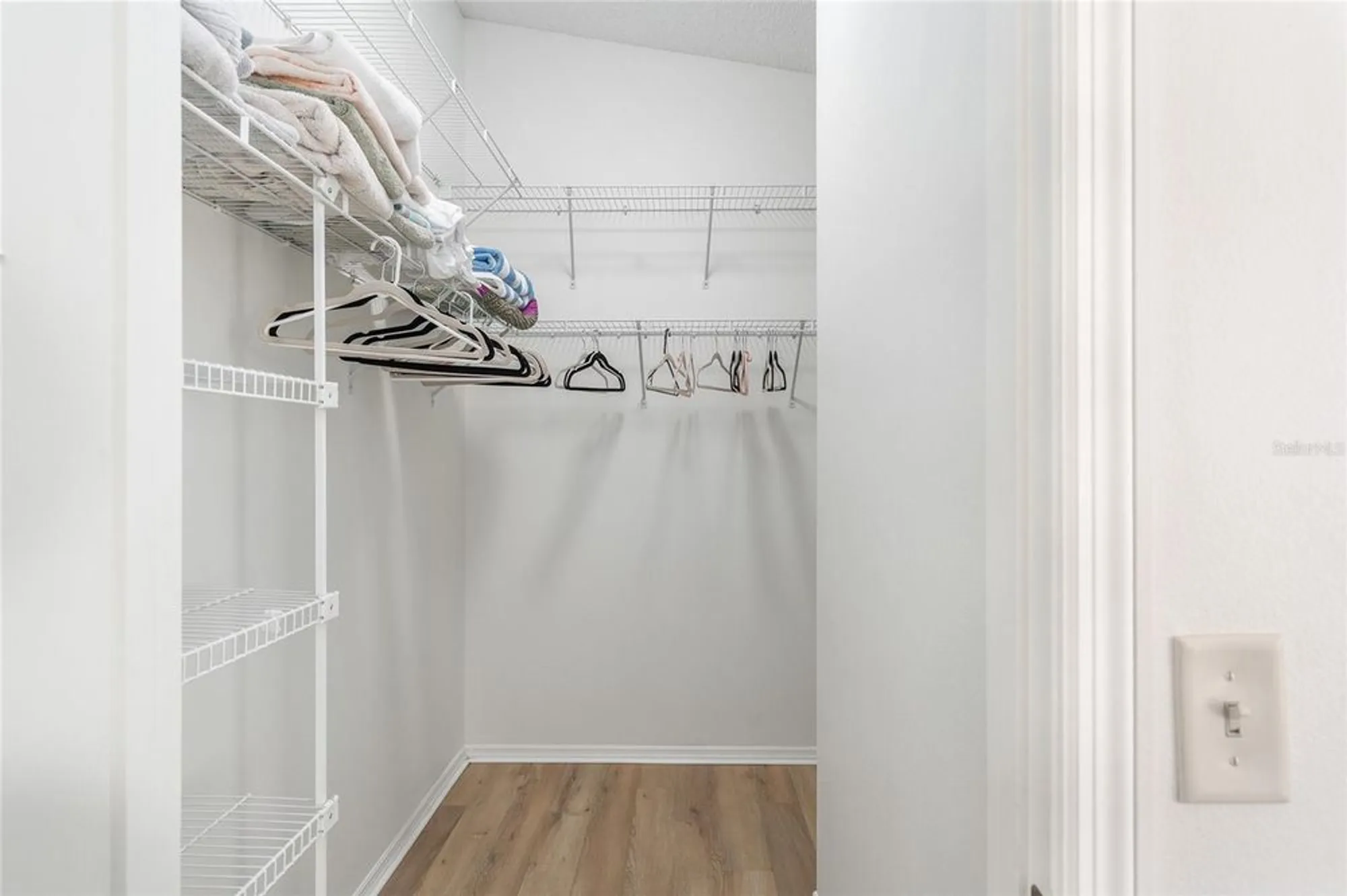 Property Slideshow image 25 of 34 | 16966 se 94th sunnybrook cir, The Villages, FL, 32162