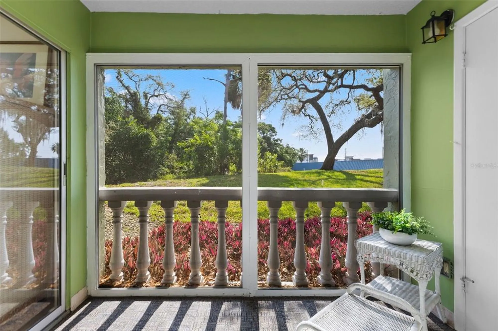 Property Slideshow image 28 of 49 | 1250 s pinellas ave apt 405, Tarpon Springs, FL, 34689