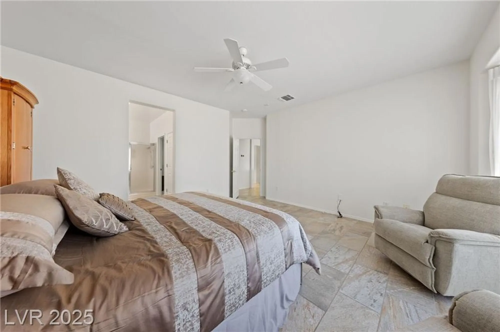 Property Slideshow image 10 of 35 | 2920 foxtail creek ave, Henderson, NV, 89052