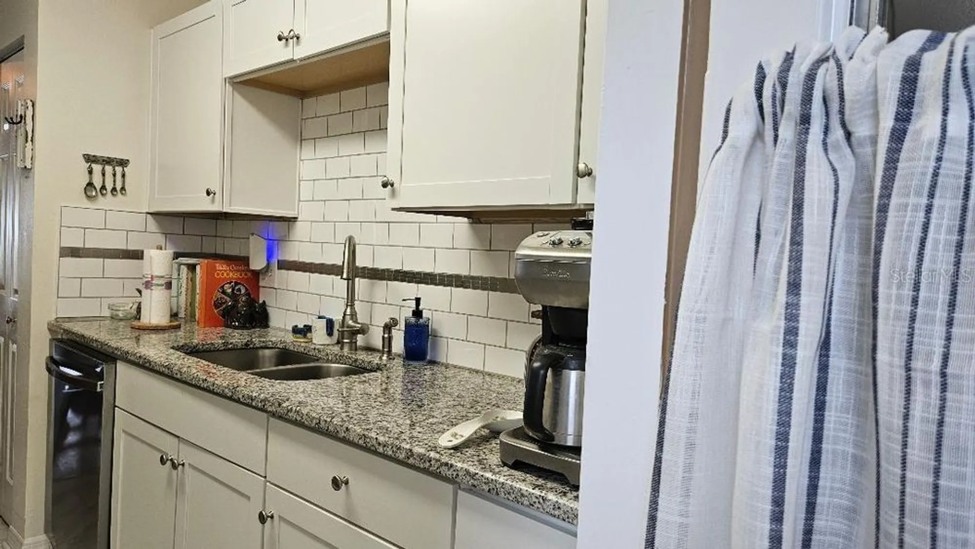 Property Slideshow image 5 of 33 | 5975 terrace park dr n unit 105, Saint Petersburg, FL, 33709