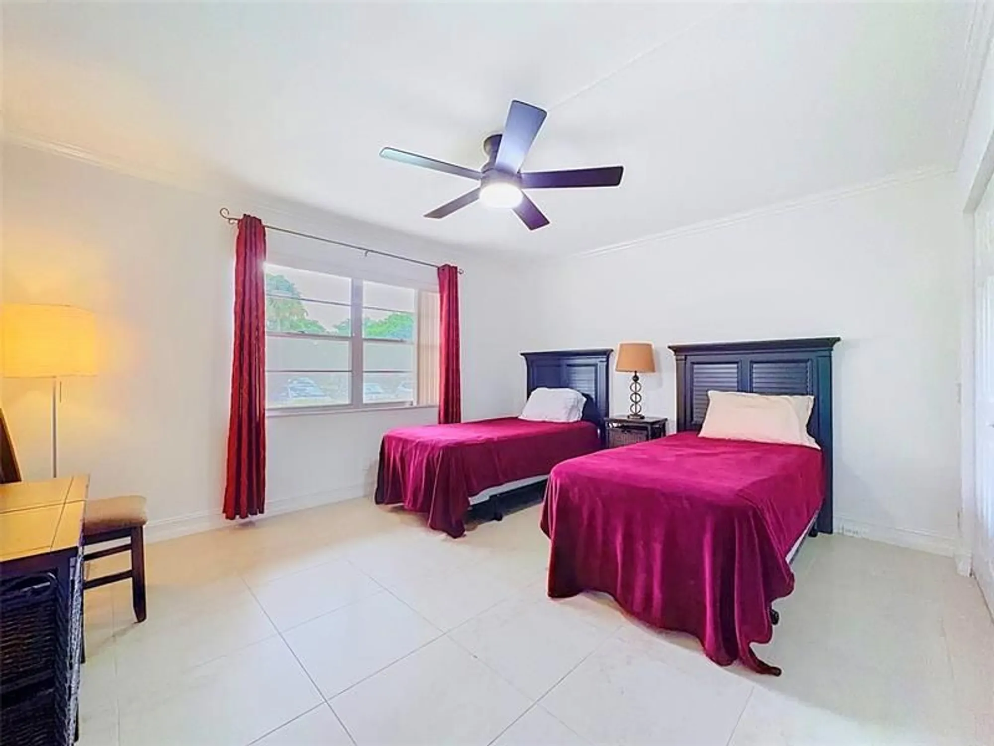 Property Slideshow image 11 of 22 | 2801 victoria way k1, Coconut Creek, FL, 33066