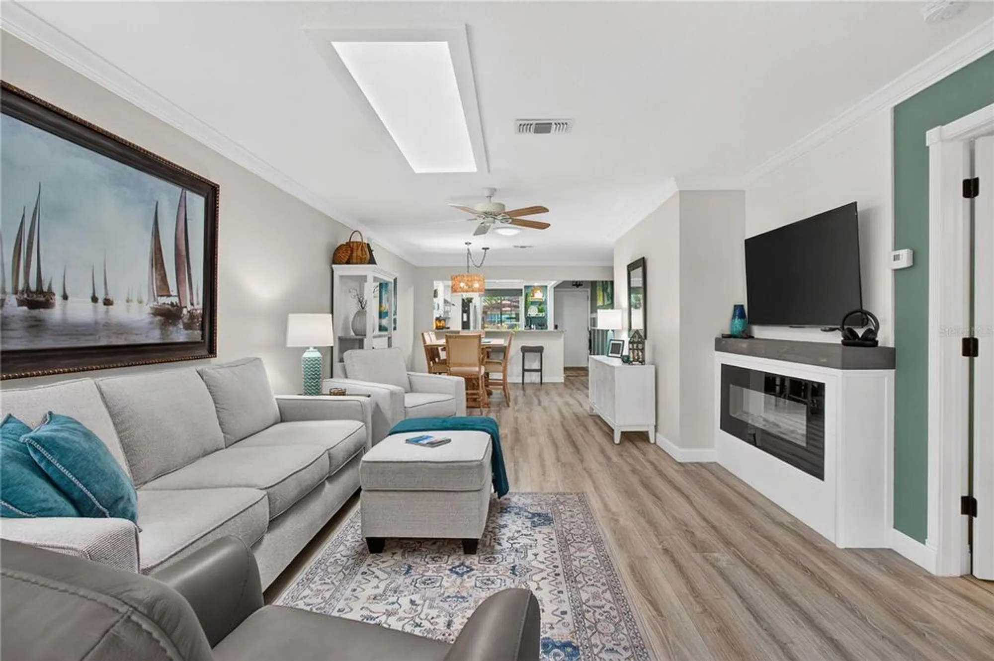 Property Slideshow image 13 of 35 | 839 glen more ct c, Palm Harbor, FL, 34684