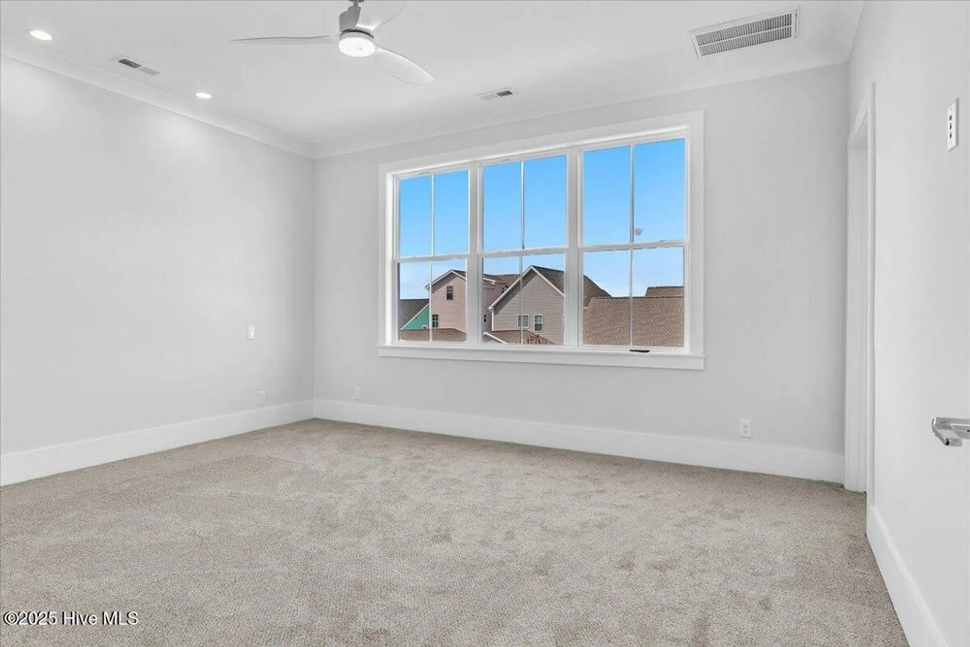 Property Slideshow image 40 of 70 | 262 trisail ter, Wilmington, NC, 28412