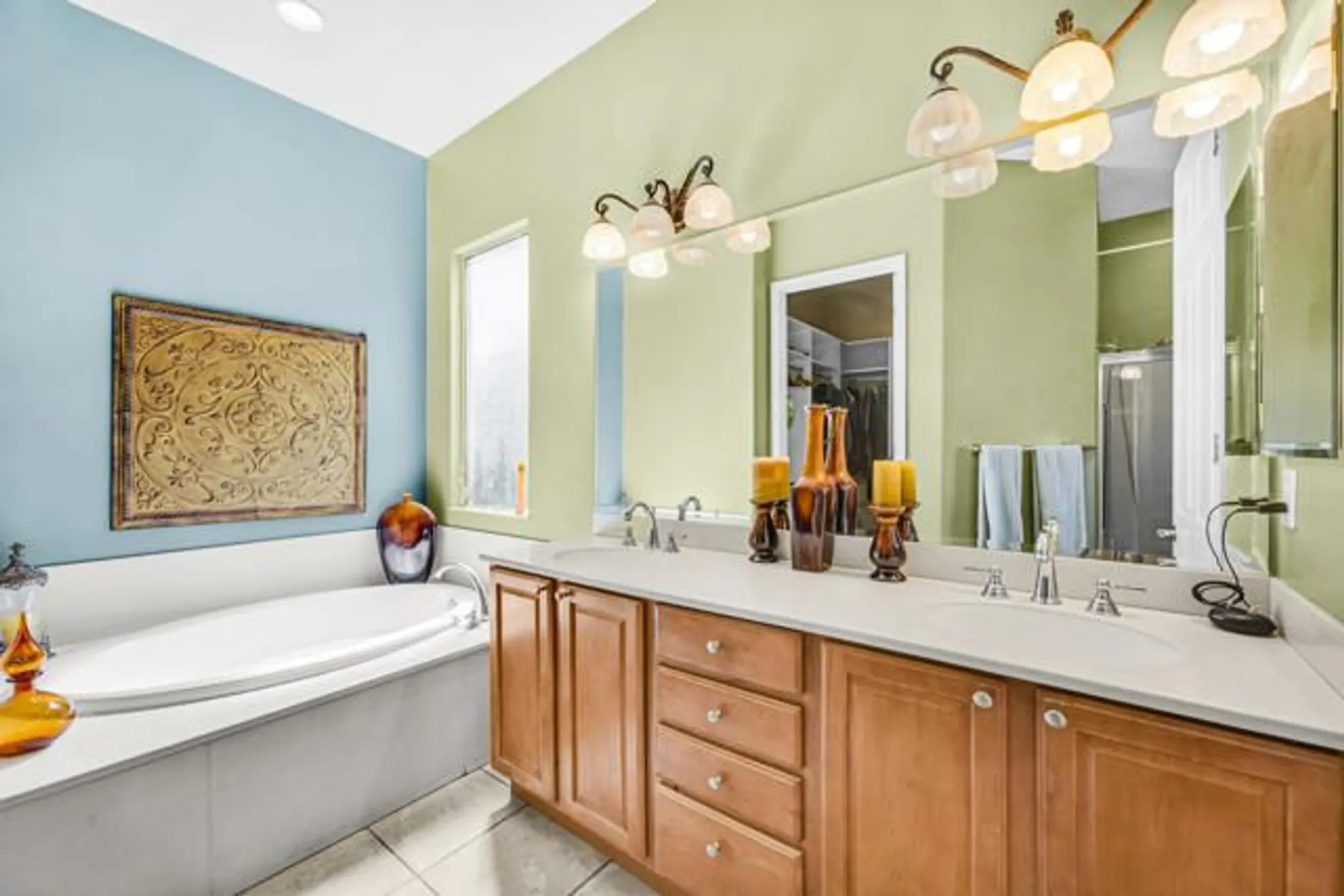 Property Slideshow image 17 of 47 | 81193 avenida tres lagunas, Indio, CA, 92203