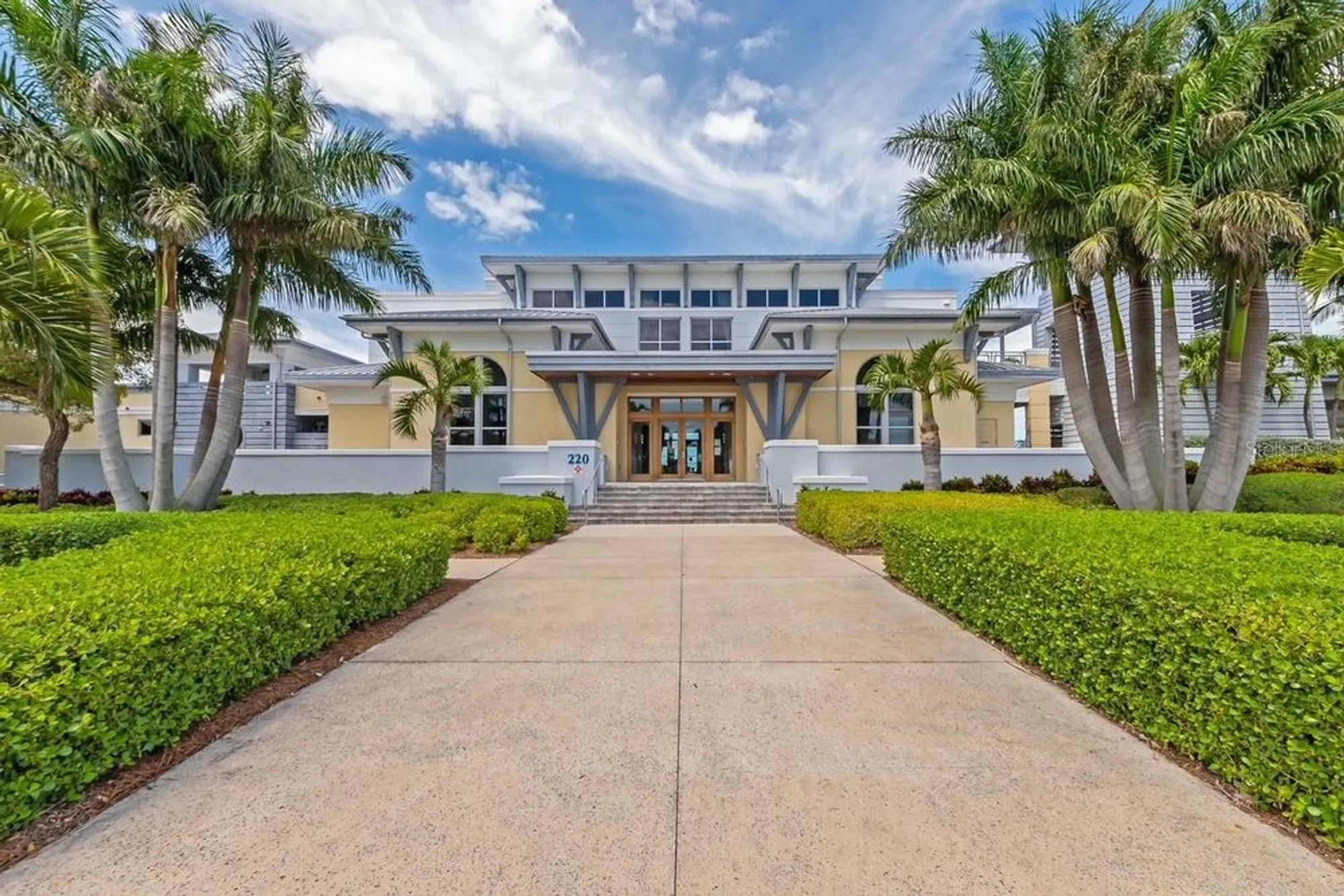 Property Slideshow image 34 of 78 | 395 aruba cir 203, Bradenton, FL, 34209