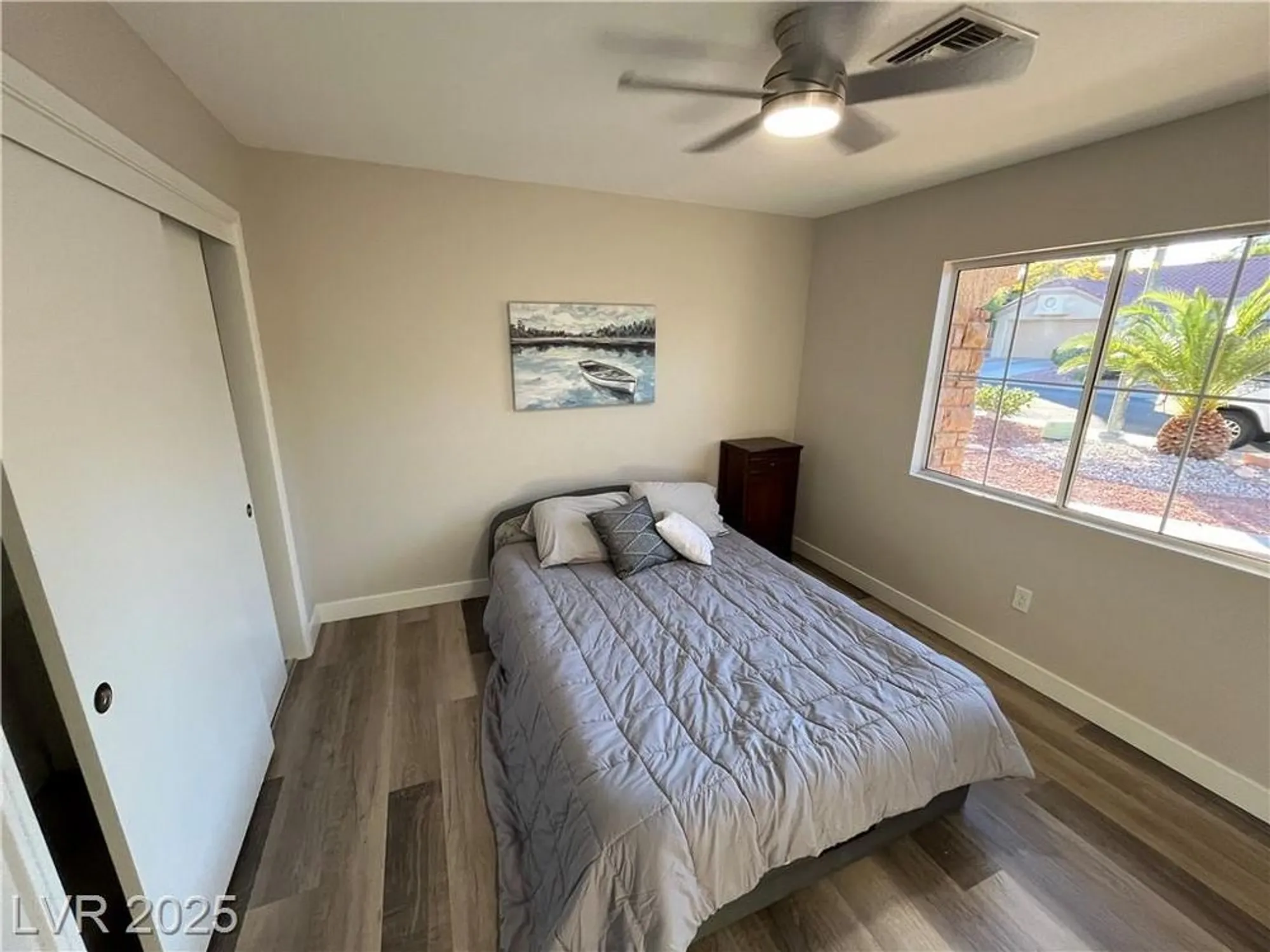 Property Slideshow image 8 of 39 | 2836 bluff point dr, Las Vegas, NV, 89134