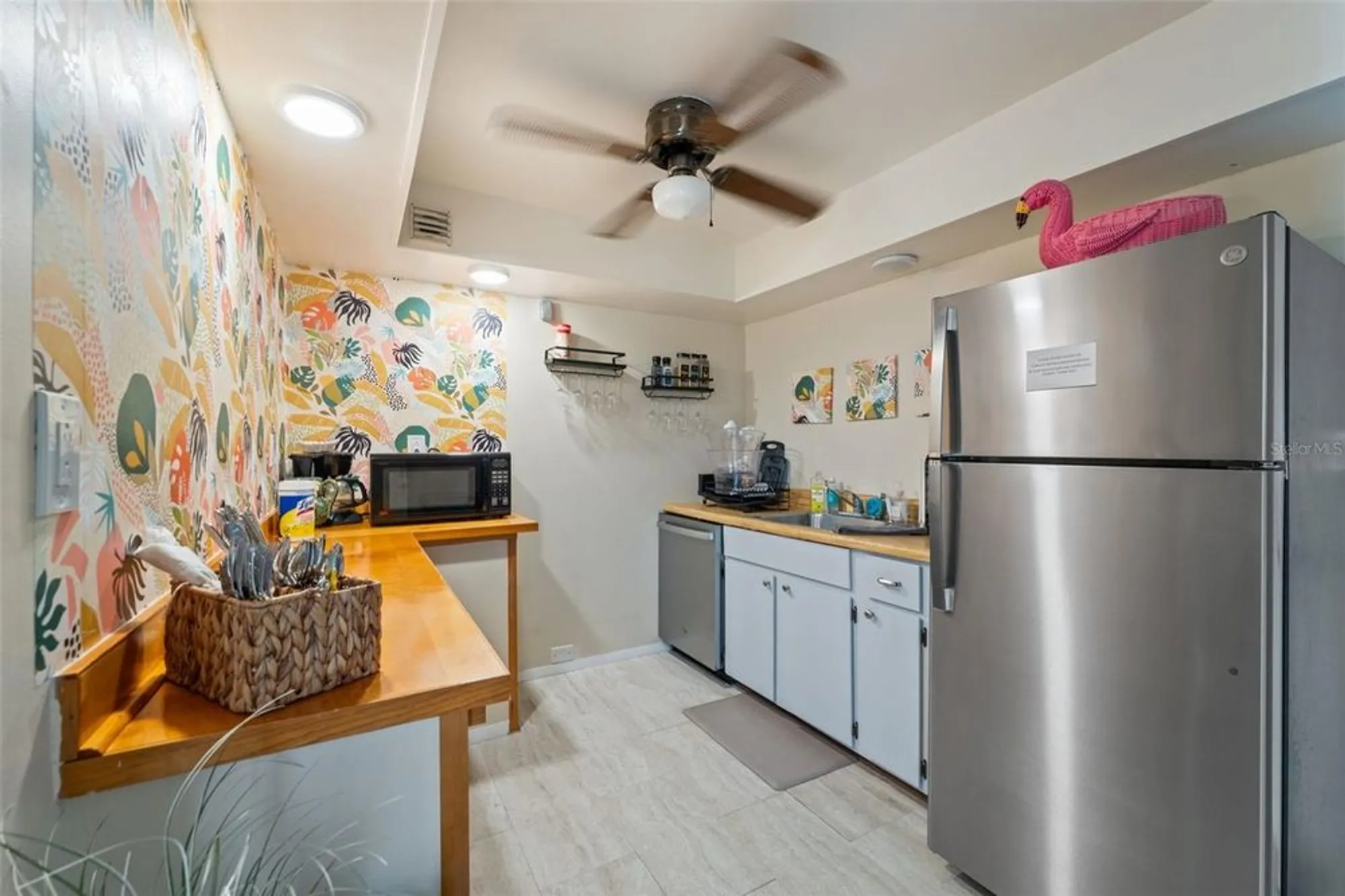 Property Slideshow image 36 of 49 | 6210 sun blvd apt 206, Saint Petersburg, FL, 33715