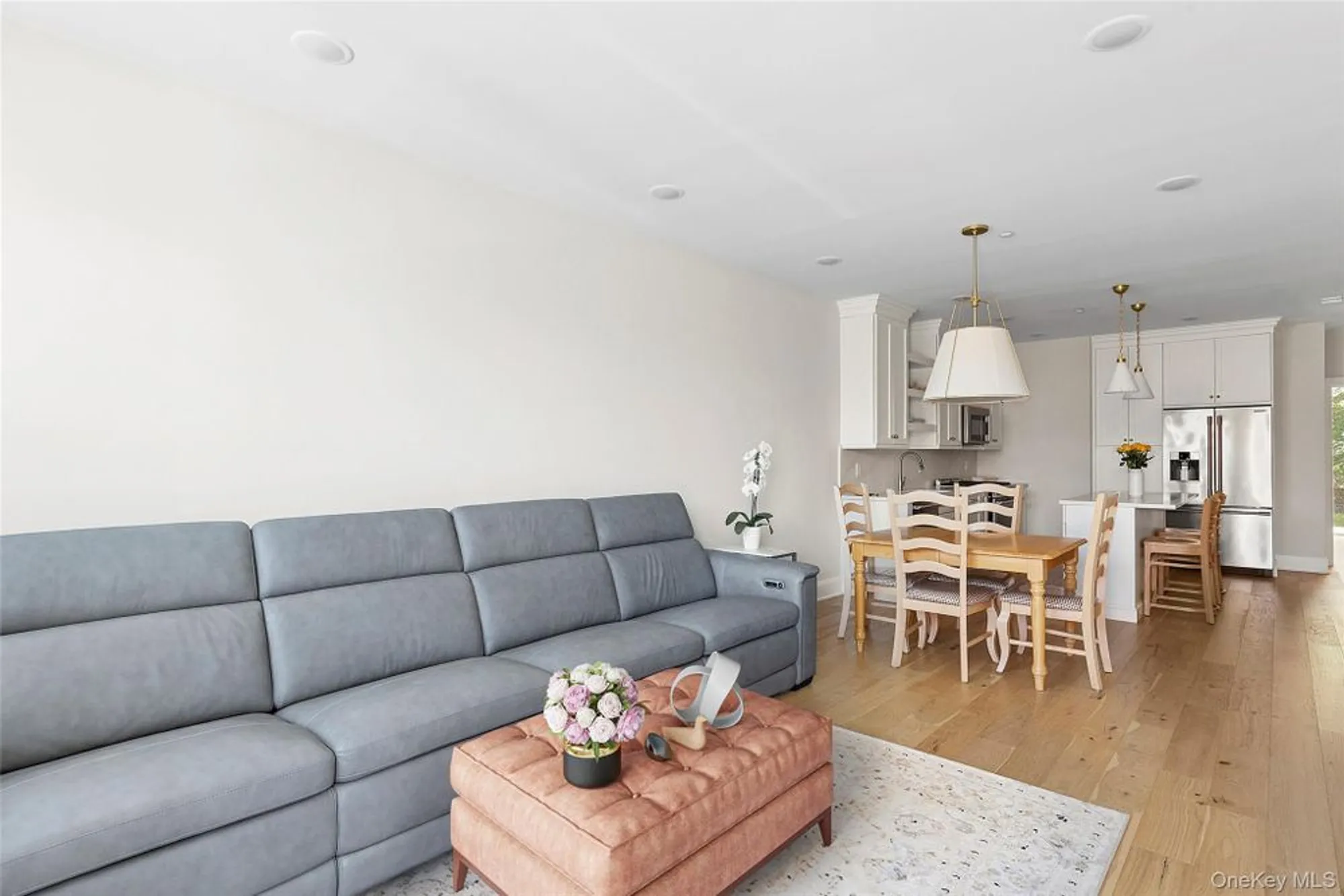 Property Slideshow image 3 of 19 | 305 emanuel way, East Meadow, NY, 11554