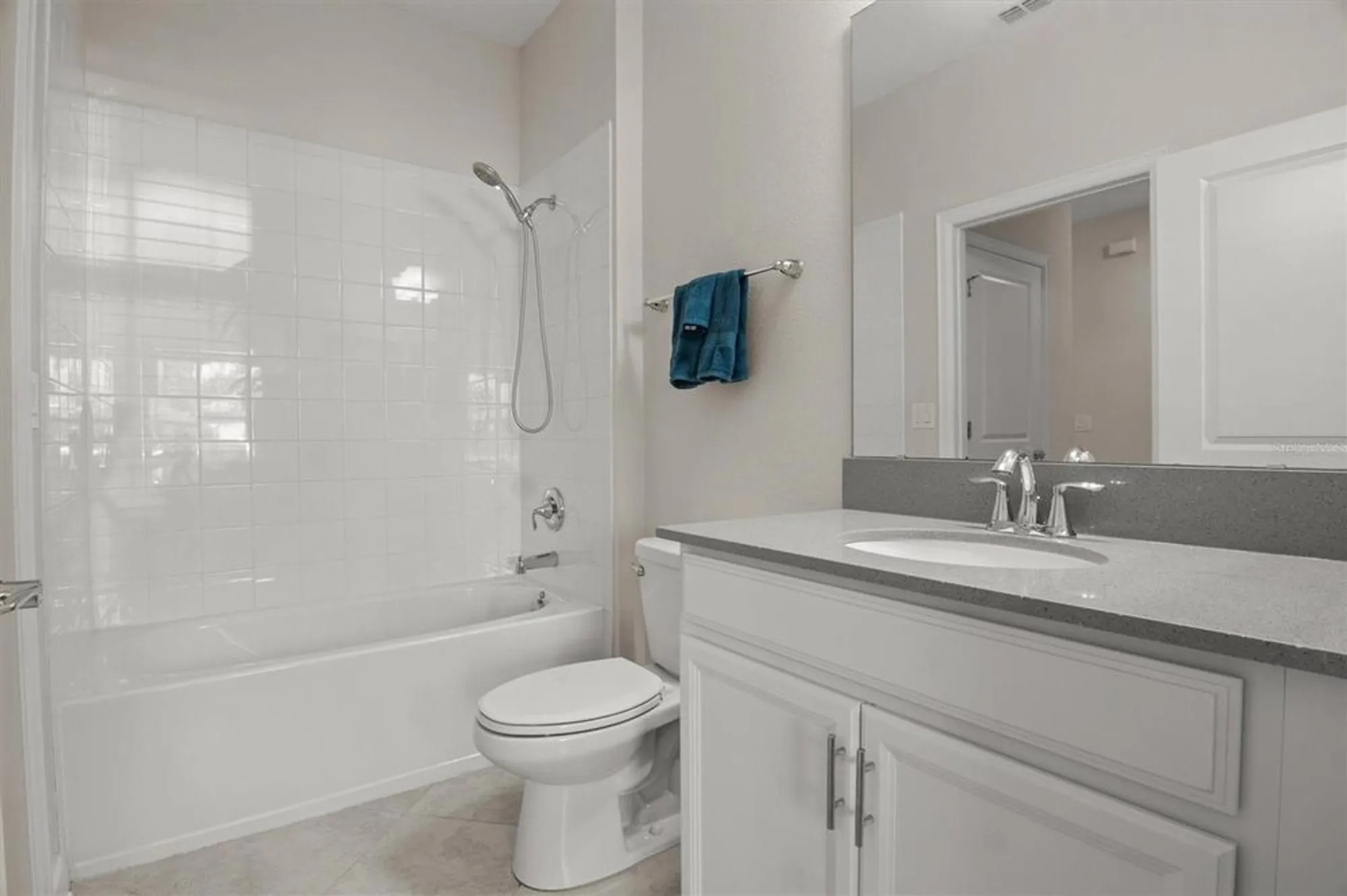 Property Slideshow image 18 of 34 | 2853 attwater loop, Winter Haven, FL, 33884