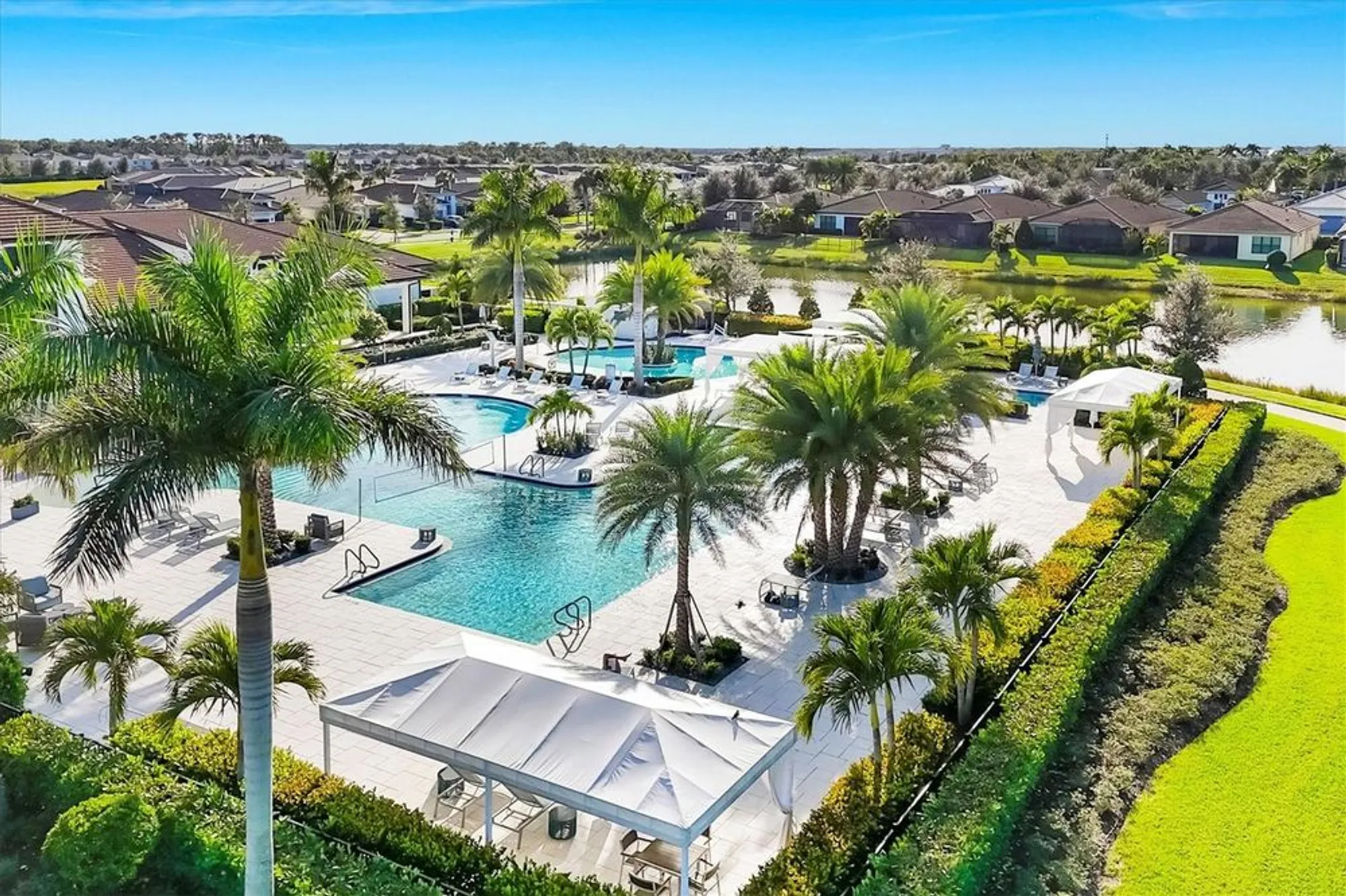 Property Slideshow image 53 of 60 | 4947 surfside cir, Bradenton, FL, 34211