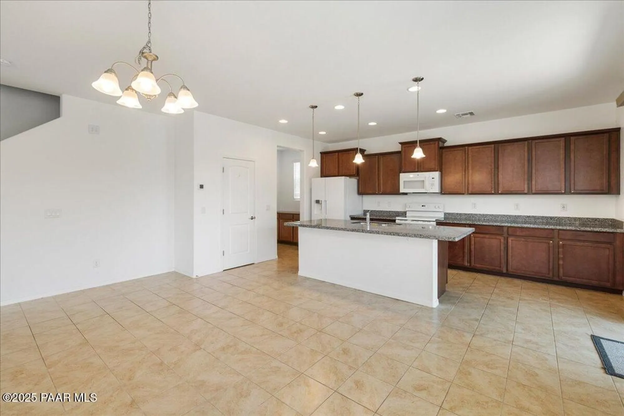 Property Slideshow image 9 of 34 | 6278 goldfinch dr, Prescott, AZ, 86305