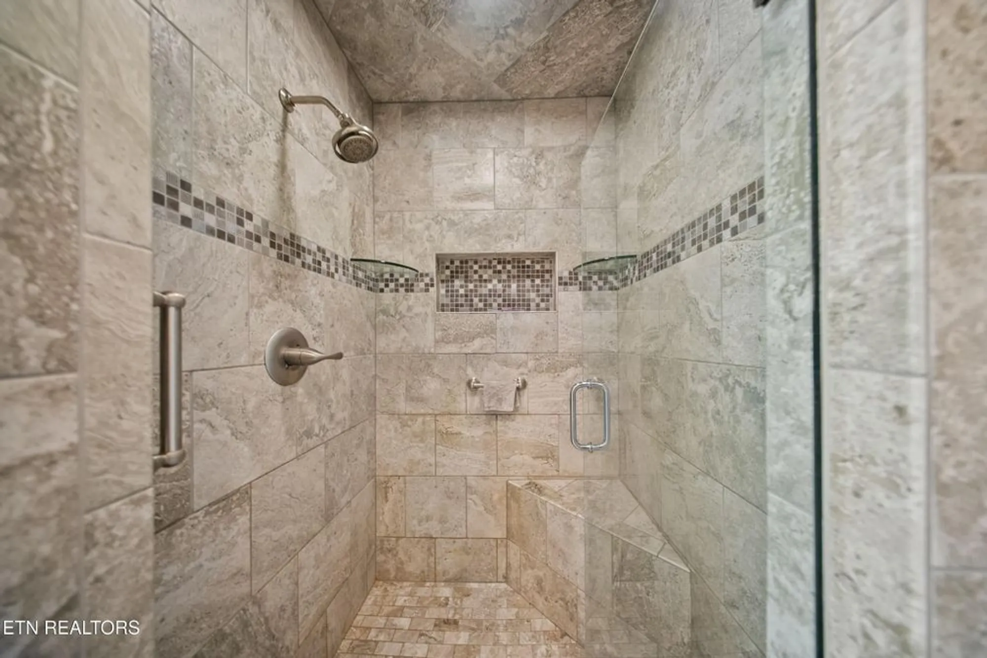 Property Slideshow image 20 of 38 | 109 markham ln, Crossville, TN, 38558