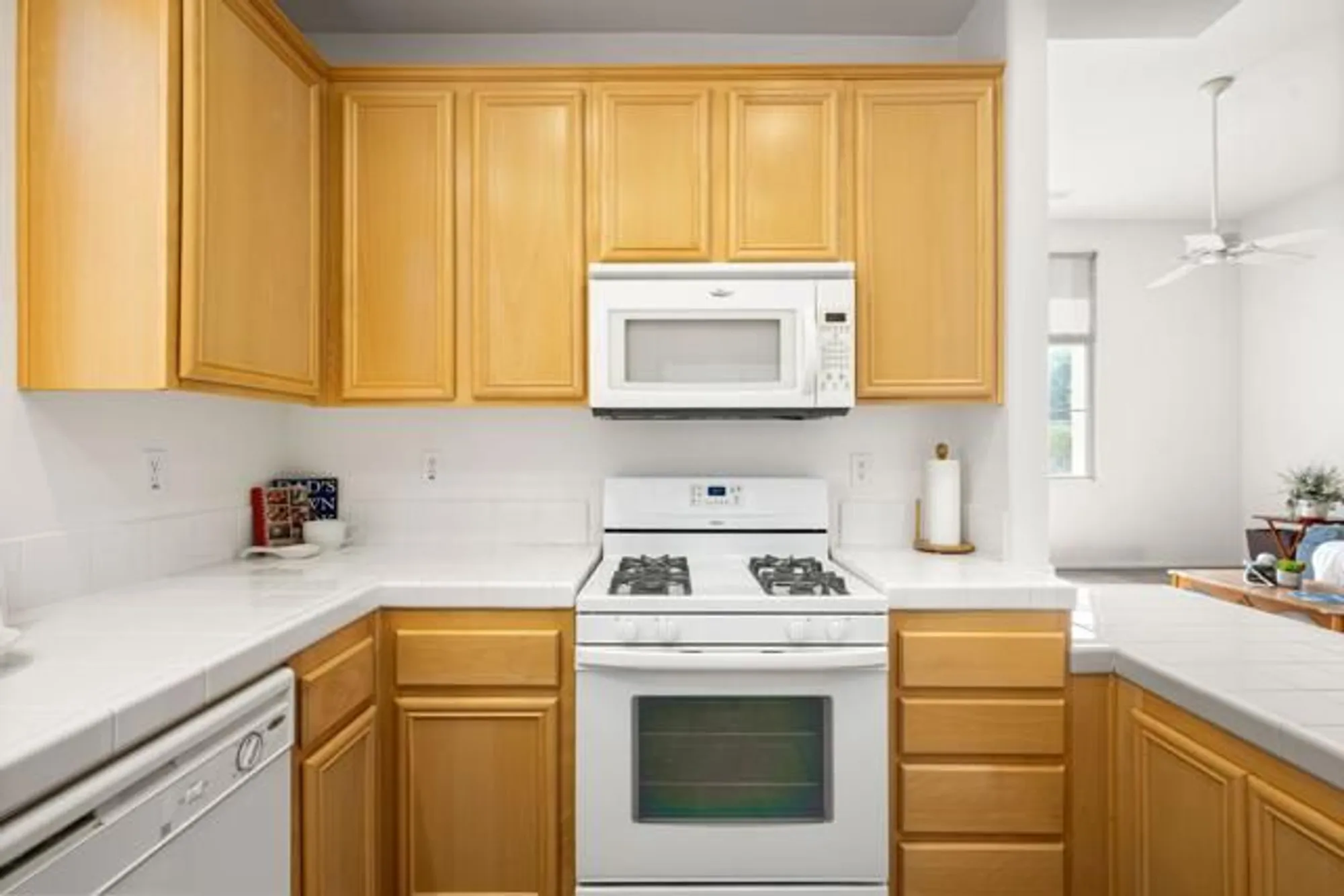 Property Slideshow image 9 of 30 | 47635 soft moonlight, La Quinta, CA, 92253