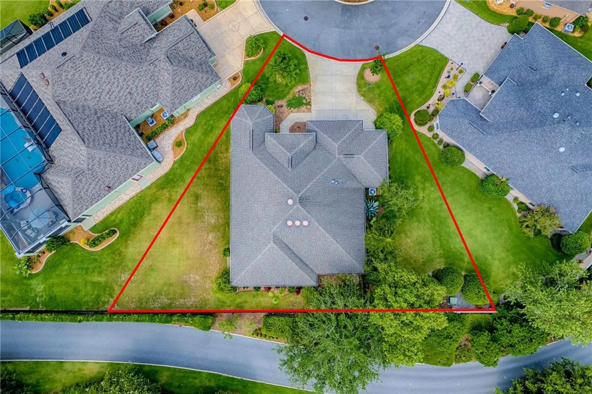 Property Slideshow image 3 of 73 | 527 beville pl, The Villages, FL, 32163