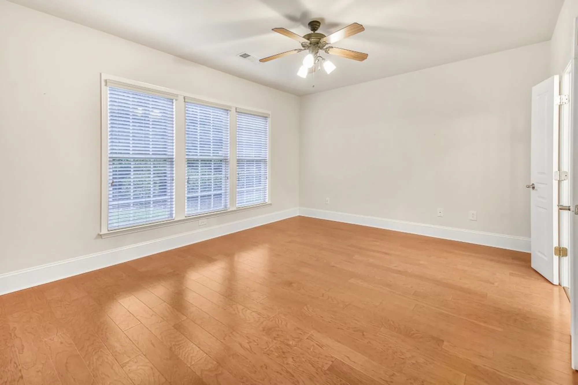 Property Slideshow image 14 of 35 | 234 old towne dr, Mount Juliet, TN, 37122