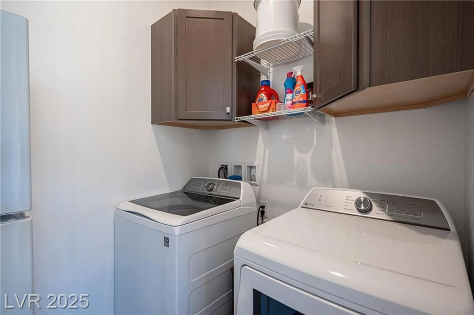 Property Slideshow image 35 of 46 | 932 belleforte ln, Las Vegas, NV, 89138